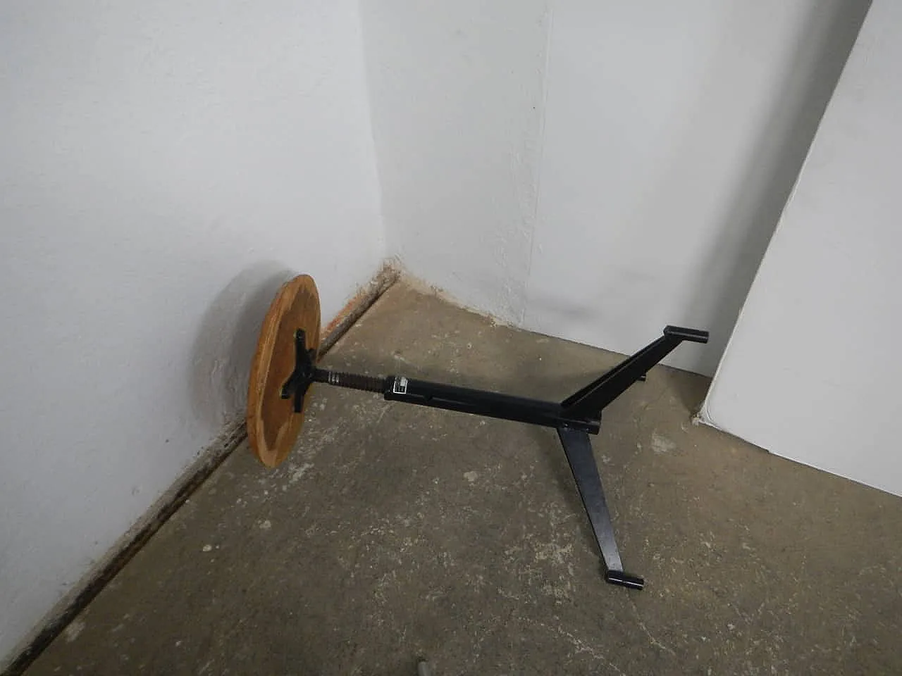 Fixed stool 3 feet 1960 4