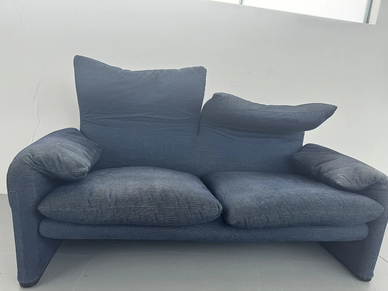 Maralunga Sofa by Vico Magistretti for Cassina, 80s 3