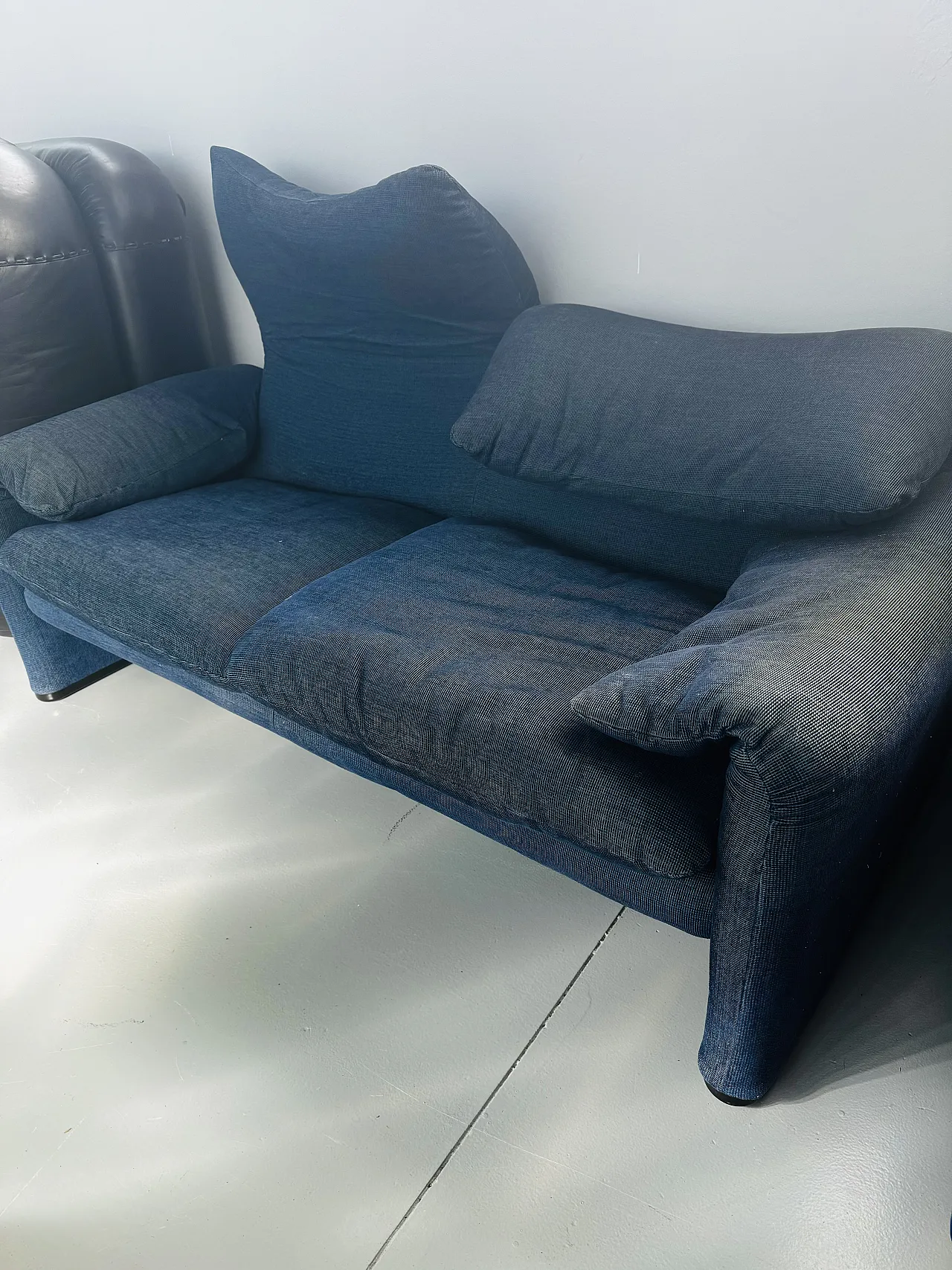 Maralunga Sofa by Vico Magistretti for Cassina, 80s 18