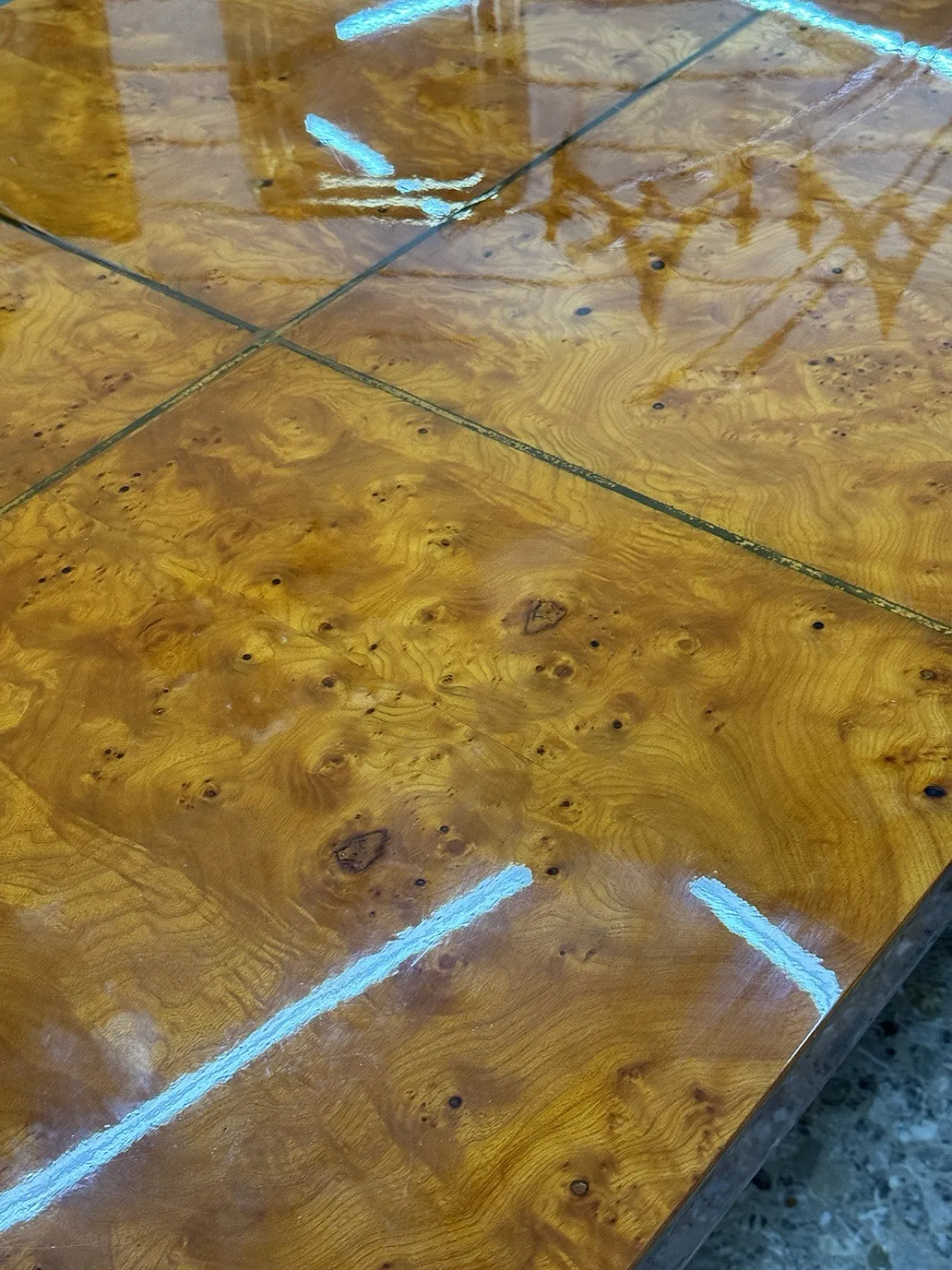 Dining table in gold-plated metal and burl wood, 1970s 10