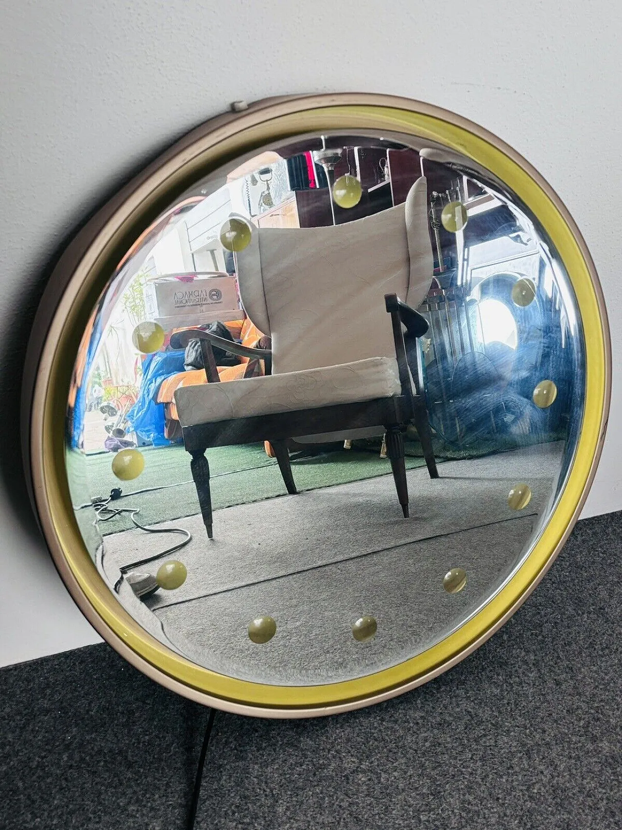Rimadesio backlit mirror in Hollywood Regency style, 1970s 4