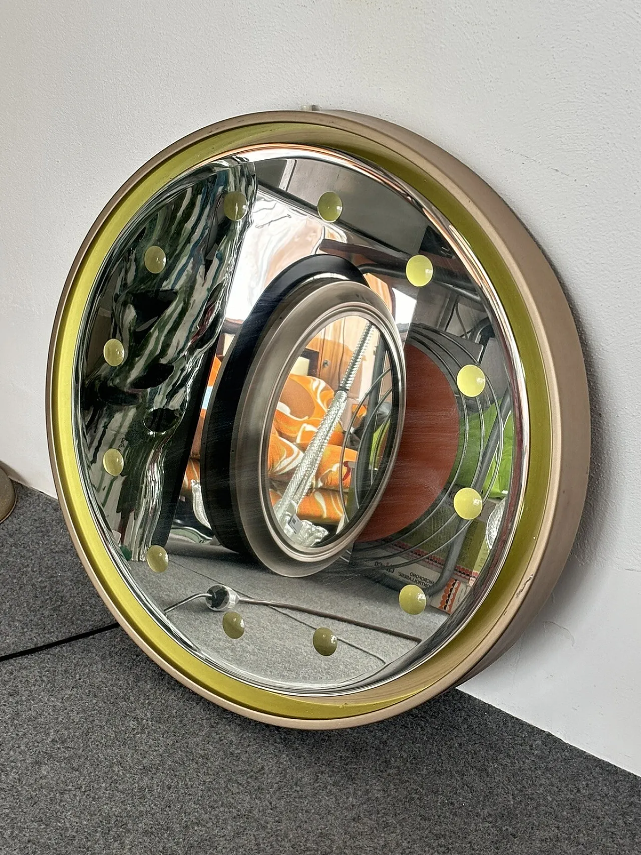 Rimadesio backlit mirror in Hollywood Regency style, 1970s 10