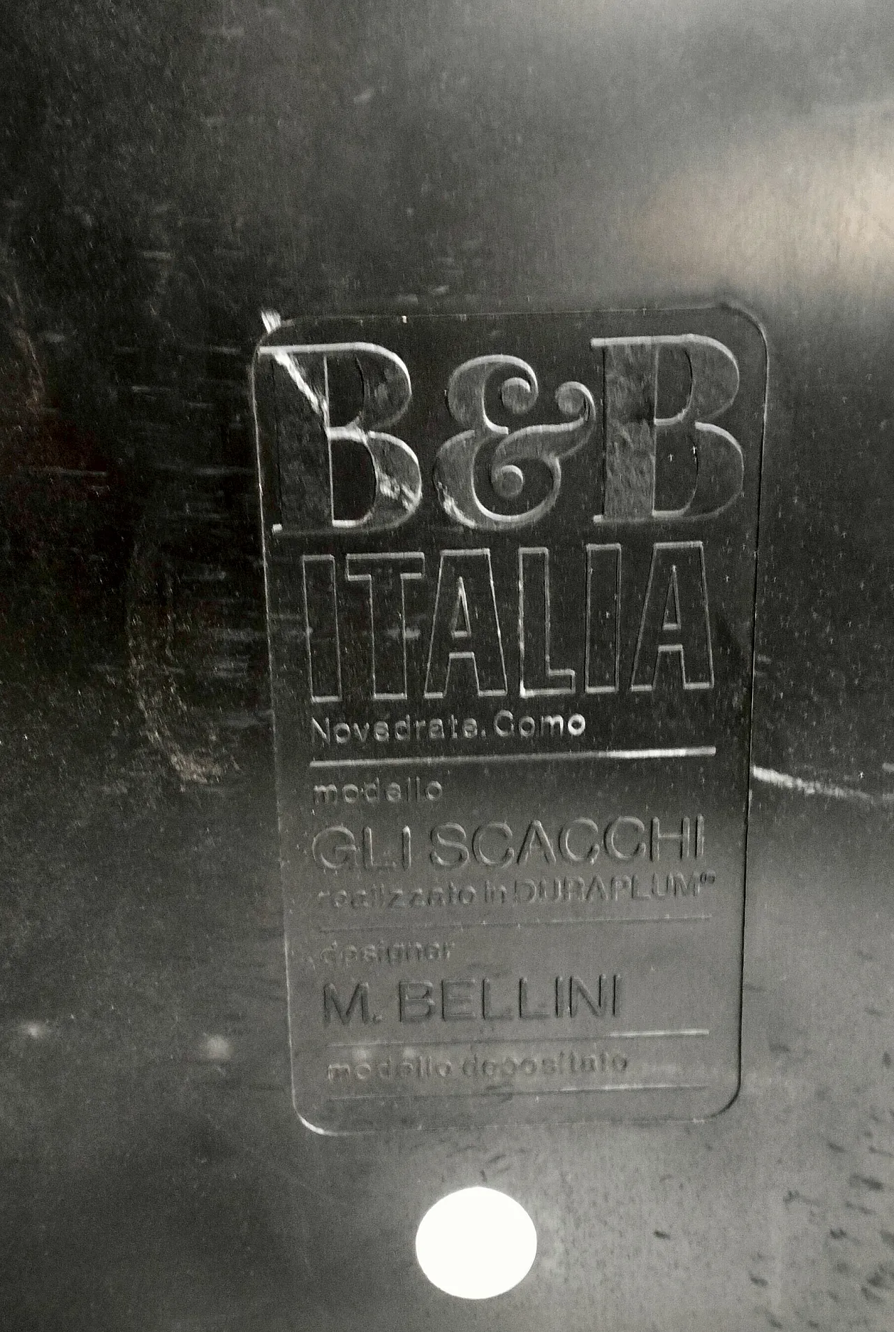 Tavolini bassi Gli Scacchi di Mario Bellini per B&B Italia, anni '70 7