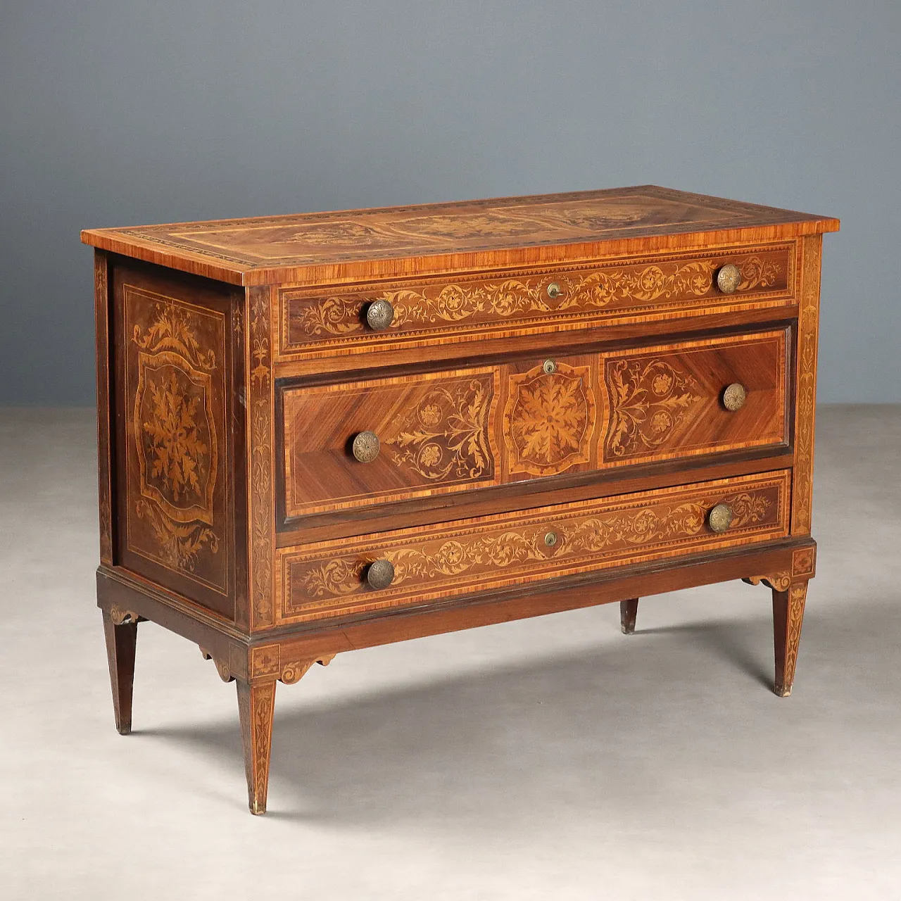 Neoclassical chest of drawers with 3 drawers, 20th century 1