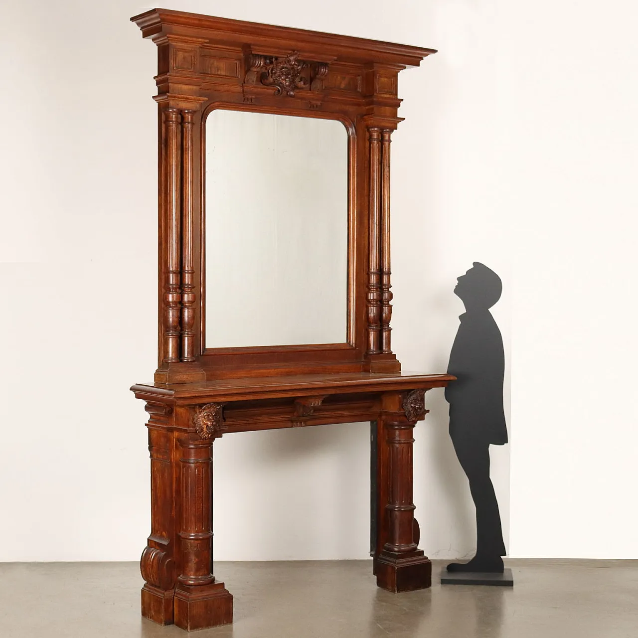 Fireplace with mantelpiece neo-Renaissance style, 19th century 3