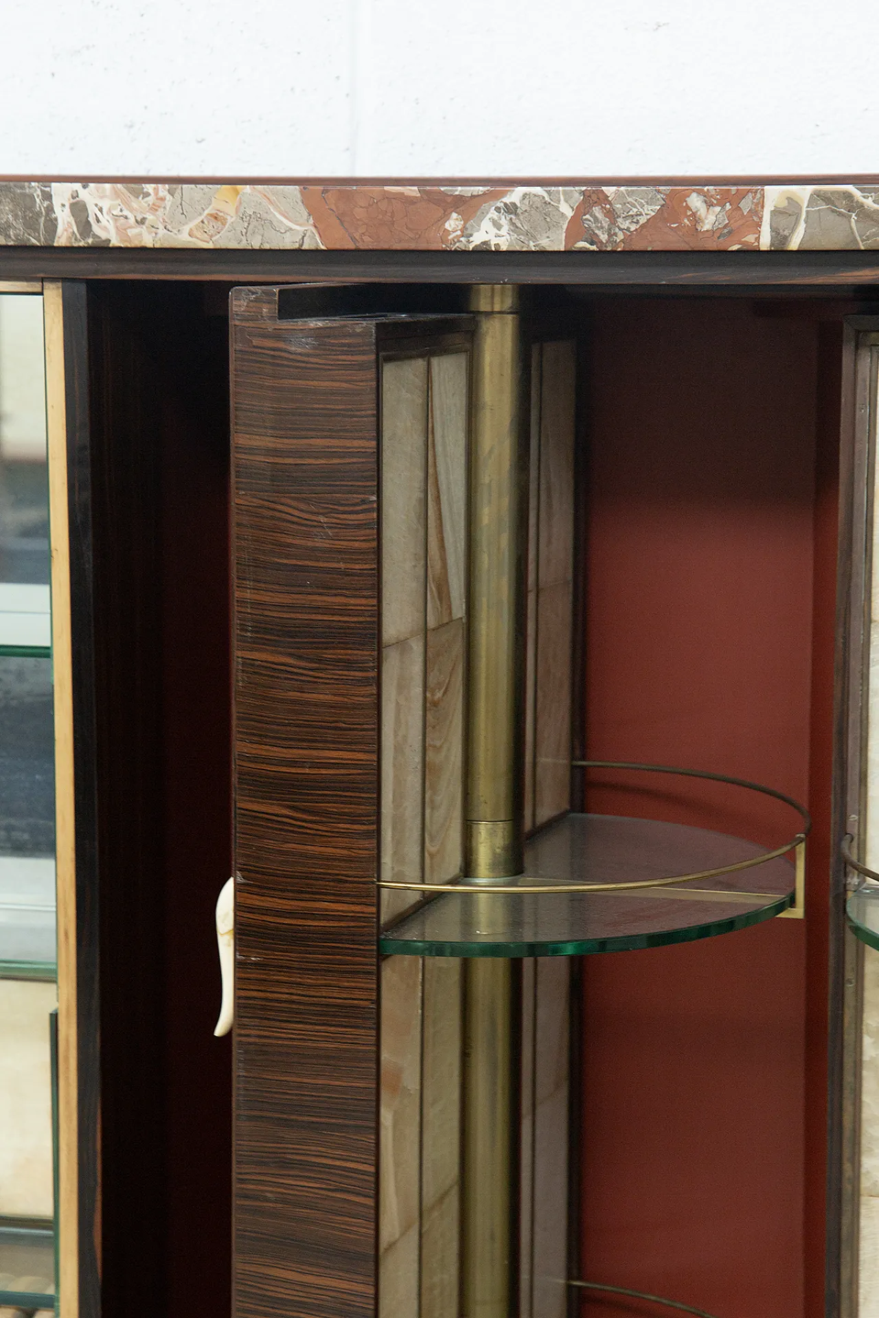 Mobile bar in stile Art Déco cinese con marmi, anni '30 9