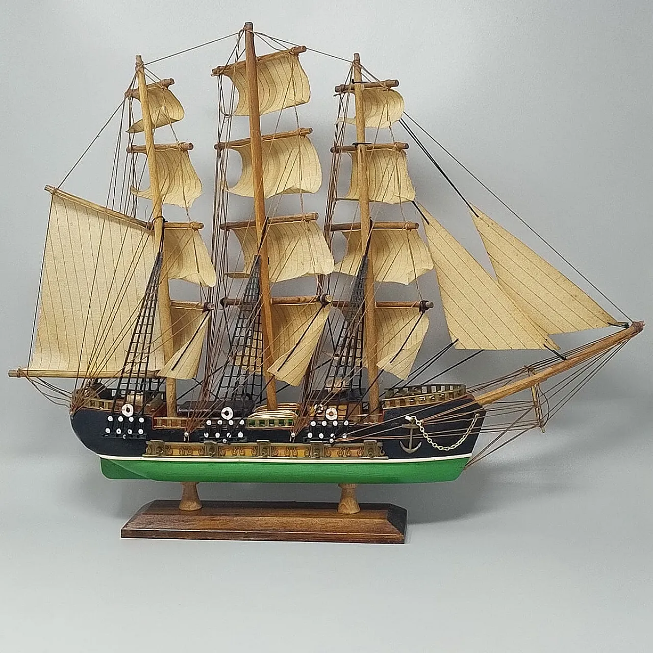 Fragata Siglo XVIII model ship, 1970s 4