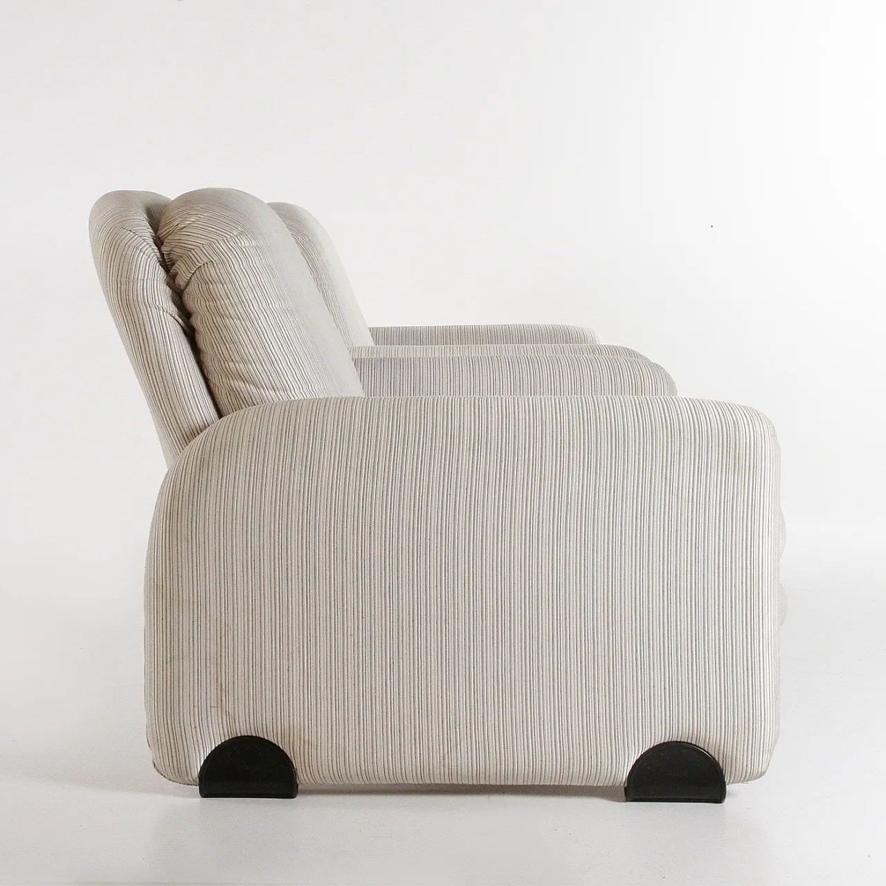 Coppia di poltrone di G. Vitelli e T. Ammannati per Brunati, anni '70 3