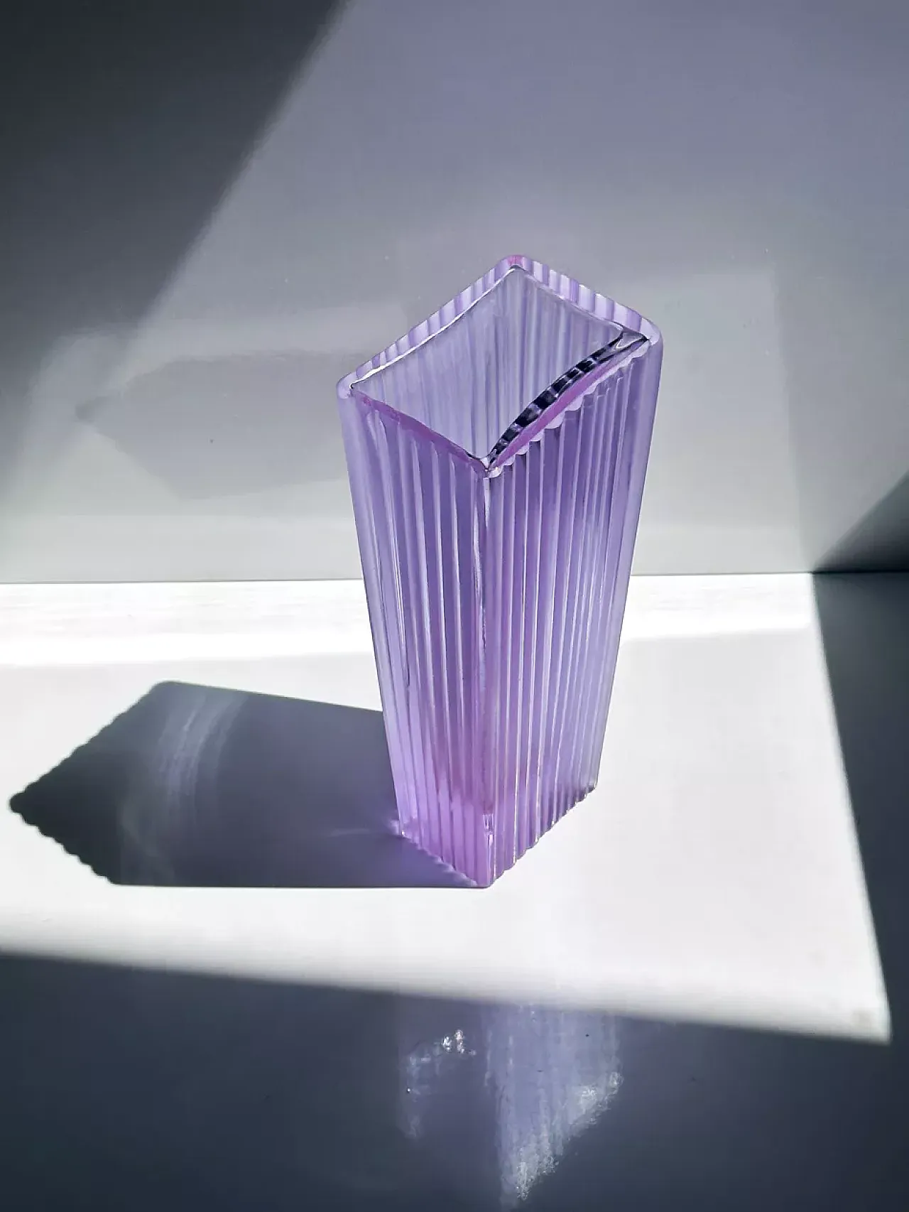 Alexandrite Glass Vase by Oldrich Lipa, 1958 1