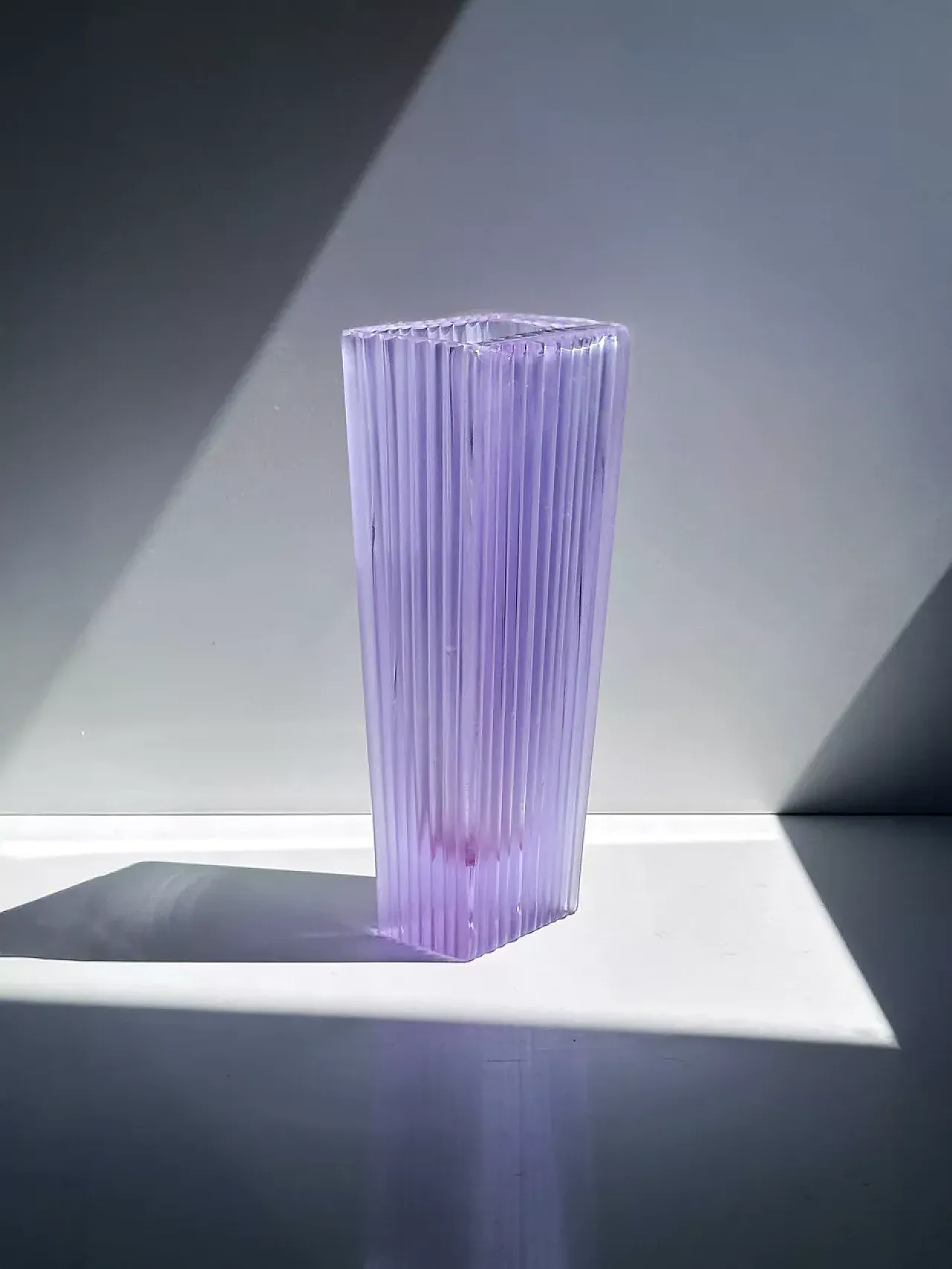 Alexandrite Glass Vase by Oldrich Lipa, 1958 4