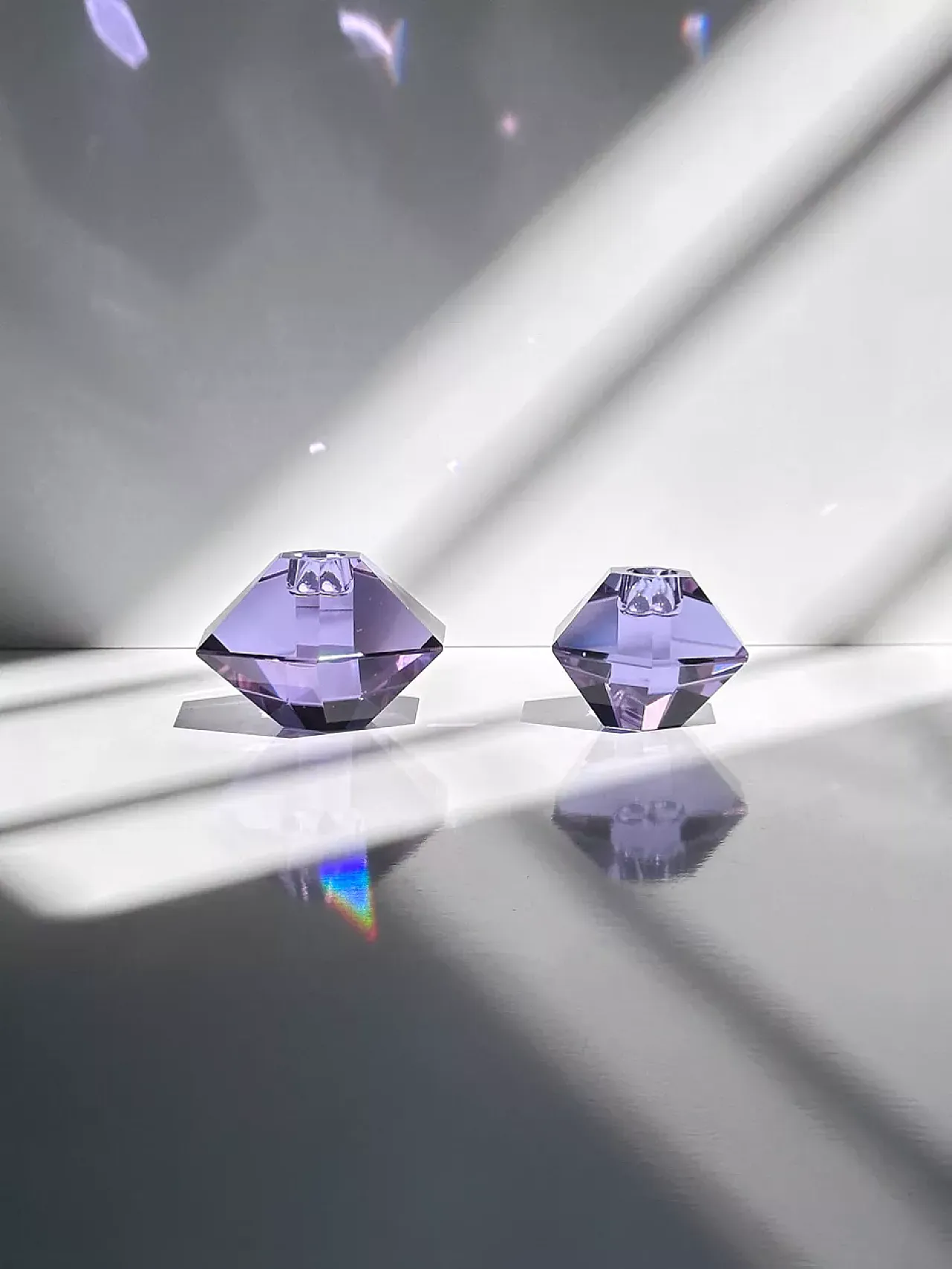 Pair of Alexandrite glass candle holder diamond prism, 80s 3