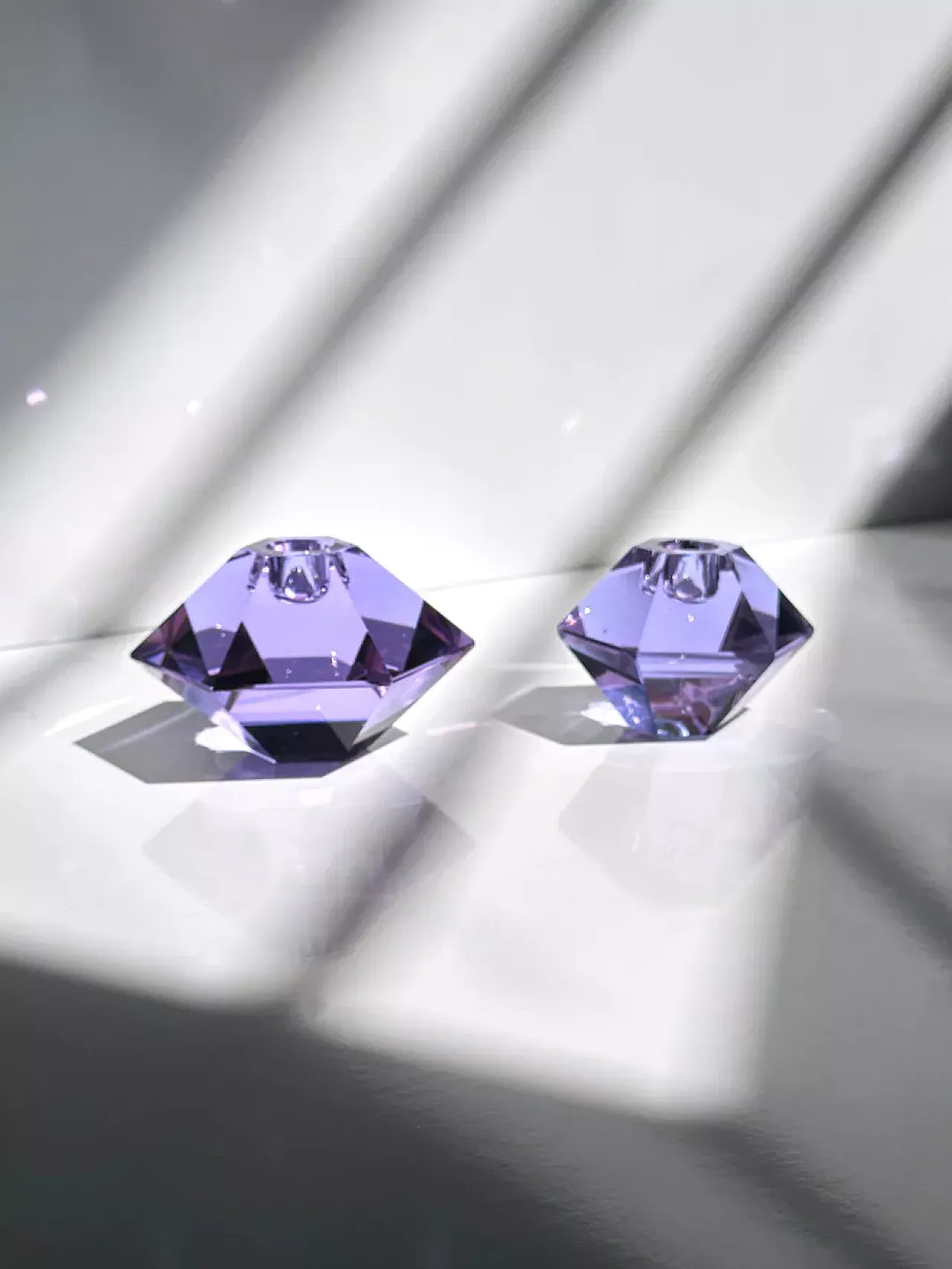 Pair of Alexandrite glass candle holder diamond prism, 80s 5