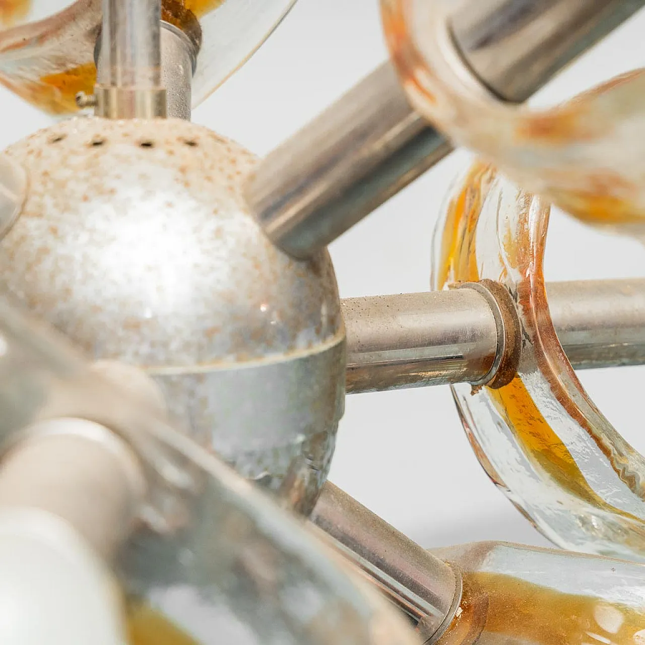 Lampadario Mazzega a 9 luci in metallo cromato e vetro anni 70 10