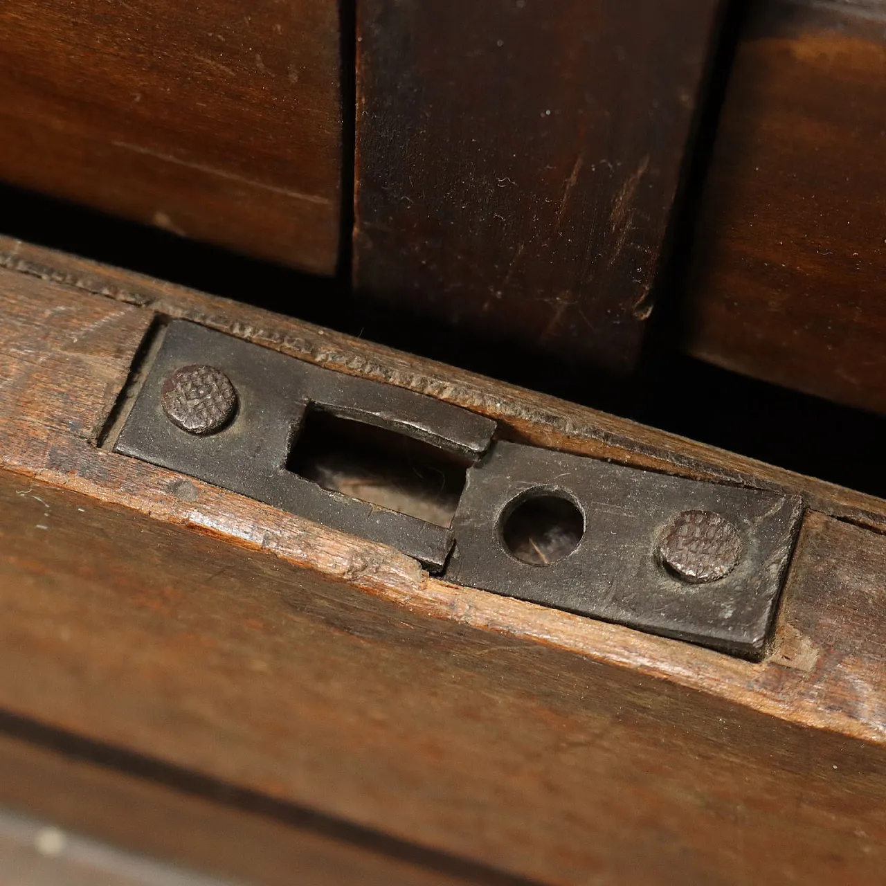 Armadio a rullo cassetti in faggio, primo '900 9