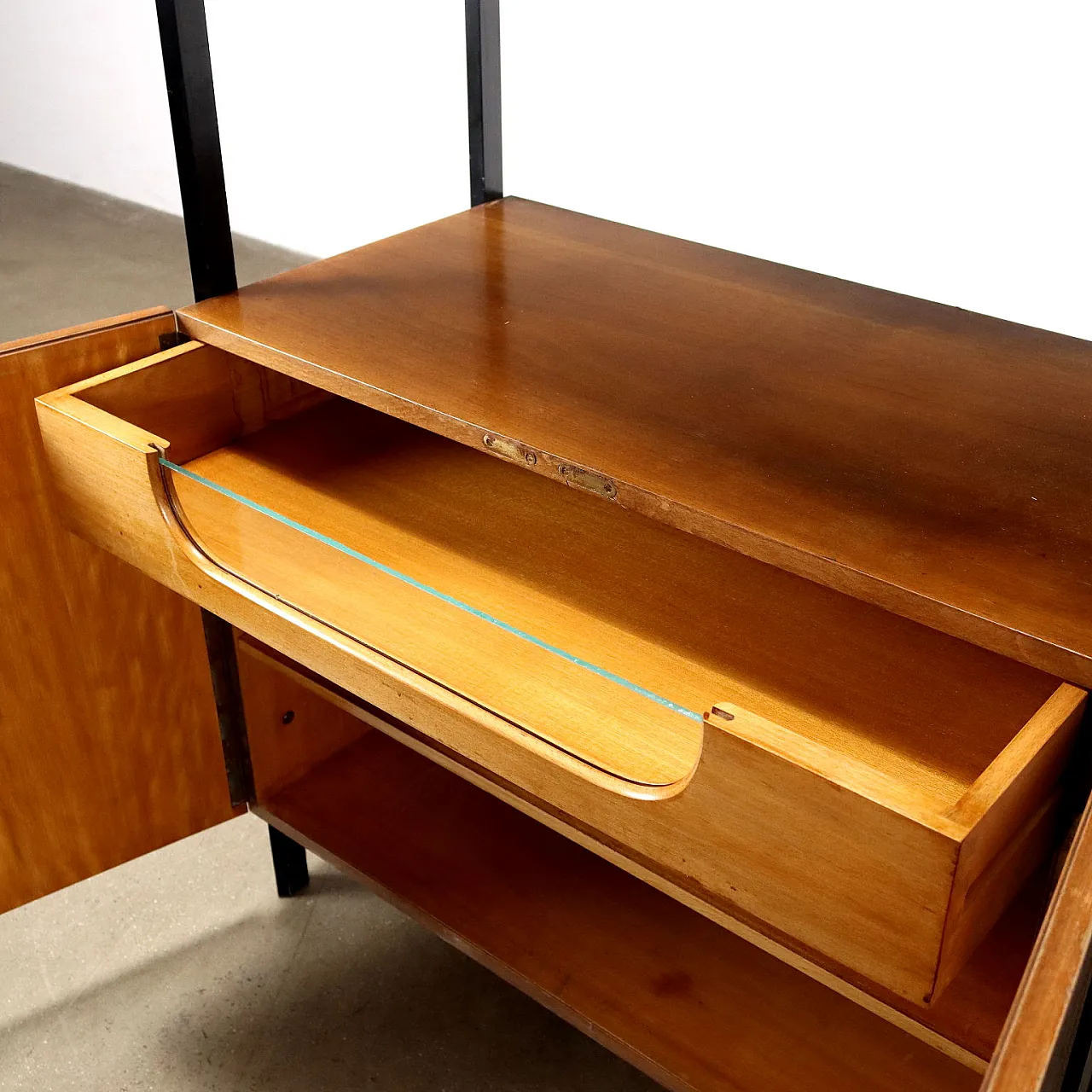Libreria impiallacciata in teak, anni '60 4