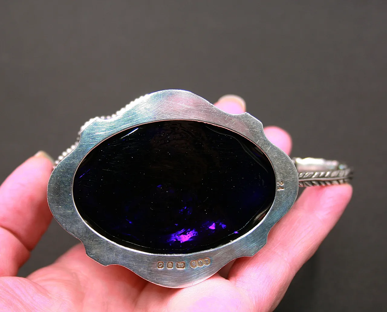 Pentola di senape d'argento antico, con vetro di cobalto blu 7
