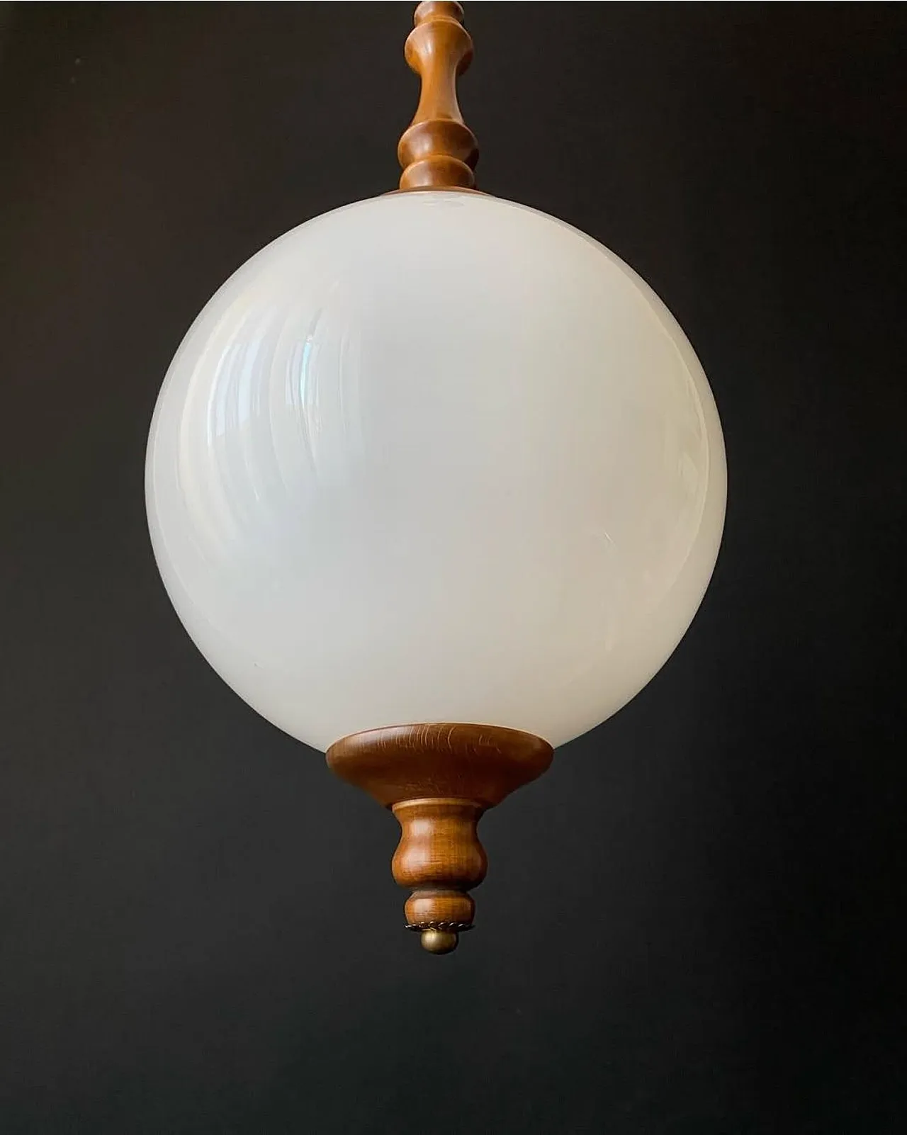 Chandelier in wood and frosted glass, 1960s 3