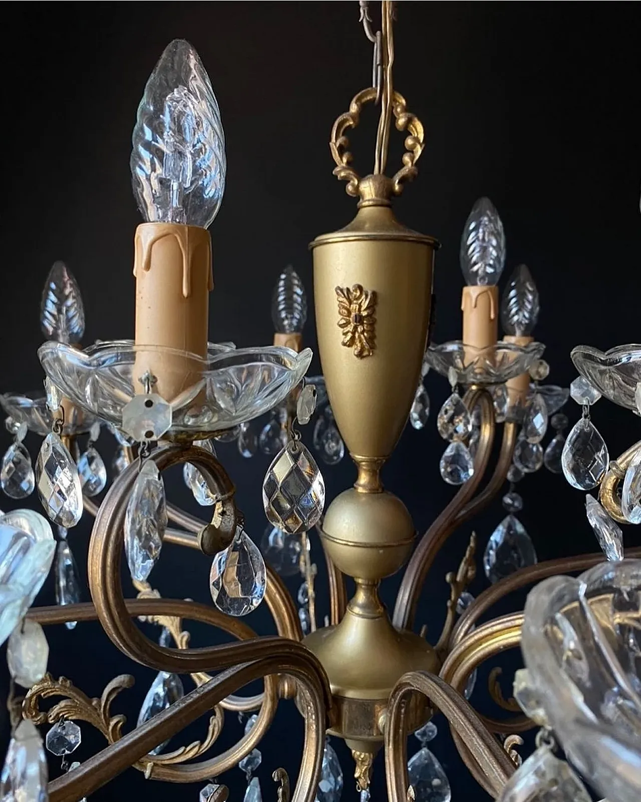 Metal and glass chandelier with 8 arms and 12 lights, 1950s 8