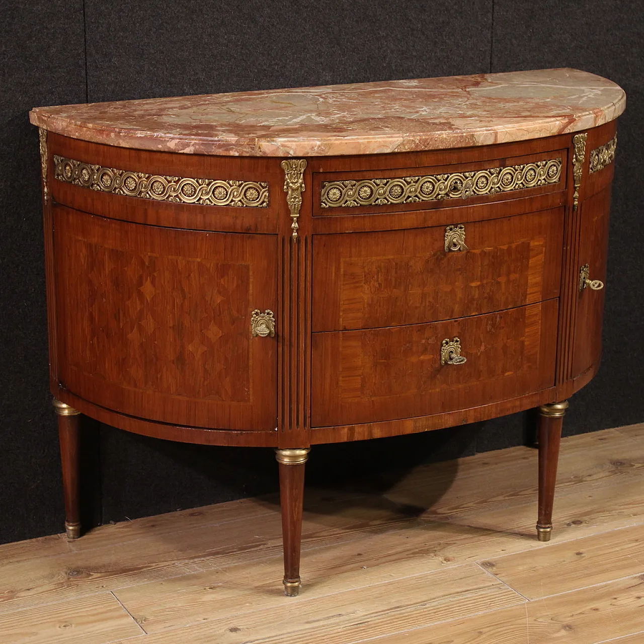 Comò italiano a mezzaluna in stile Luigi XVI, '900 1
