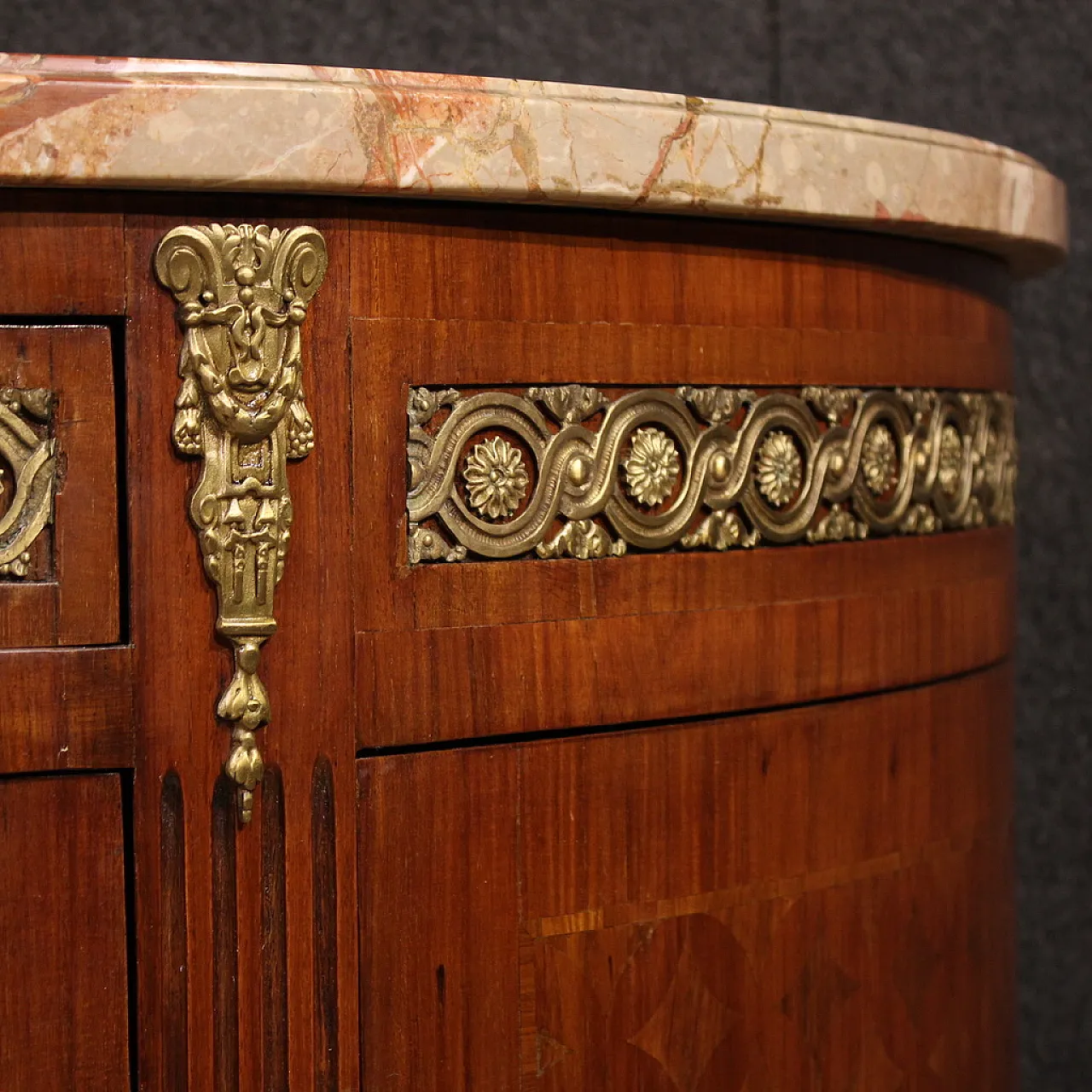 Comò italiano a mezzaluna in stile Luigi XVI, '900 12