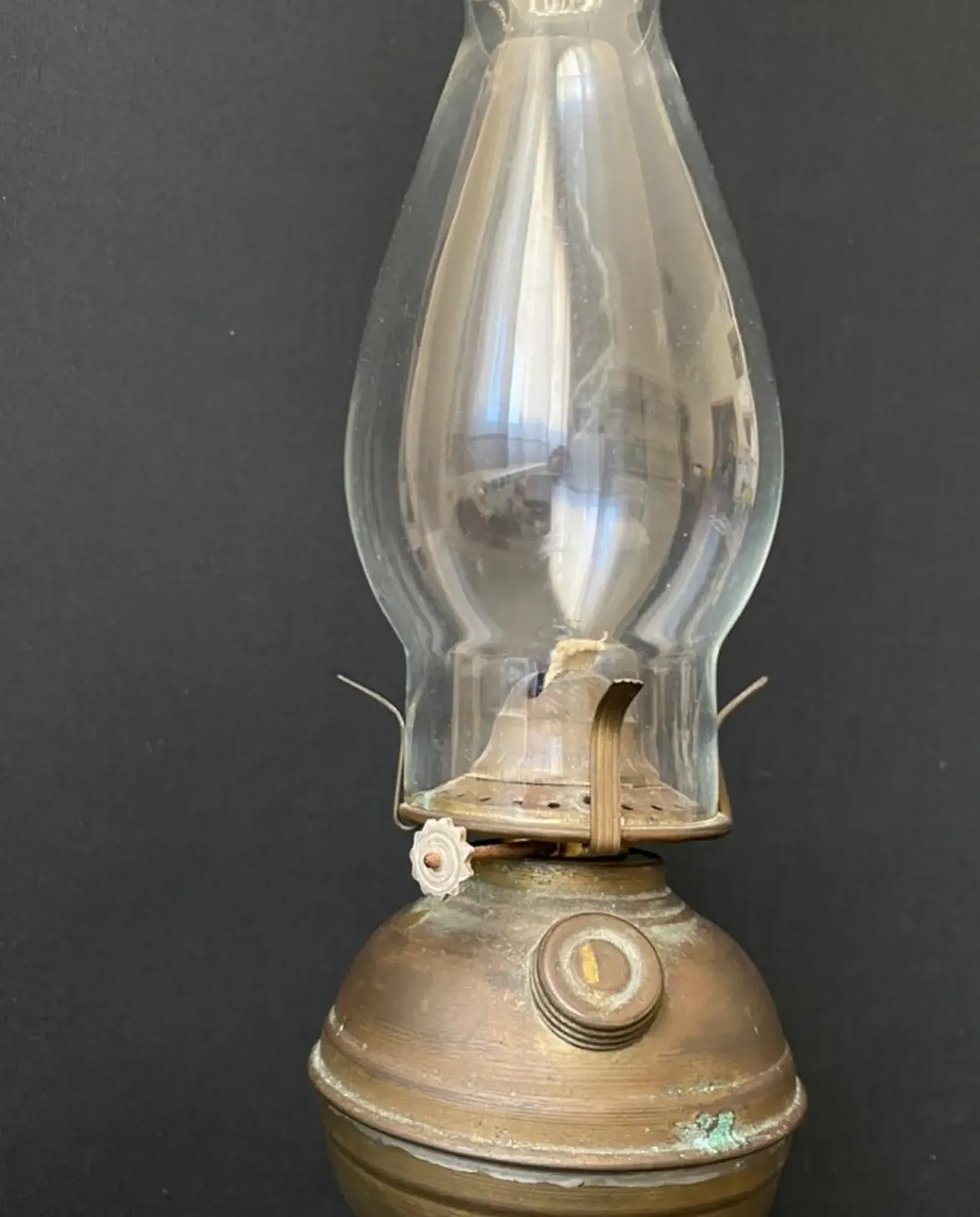Lampada in rame con paralume in vetro, anni '40 3