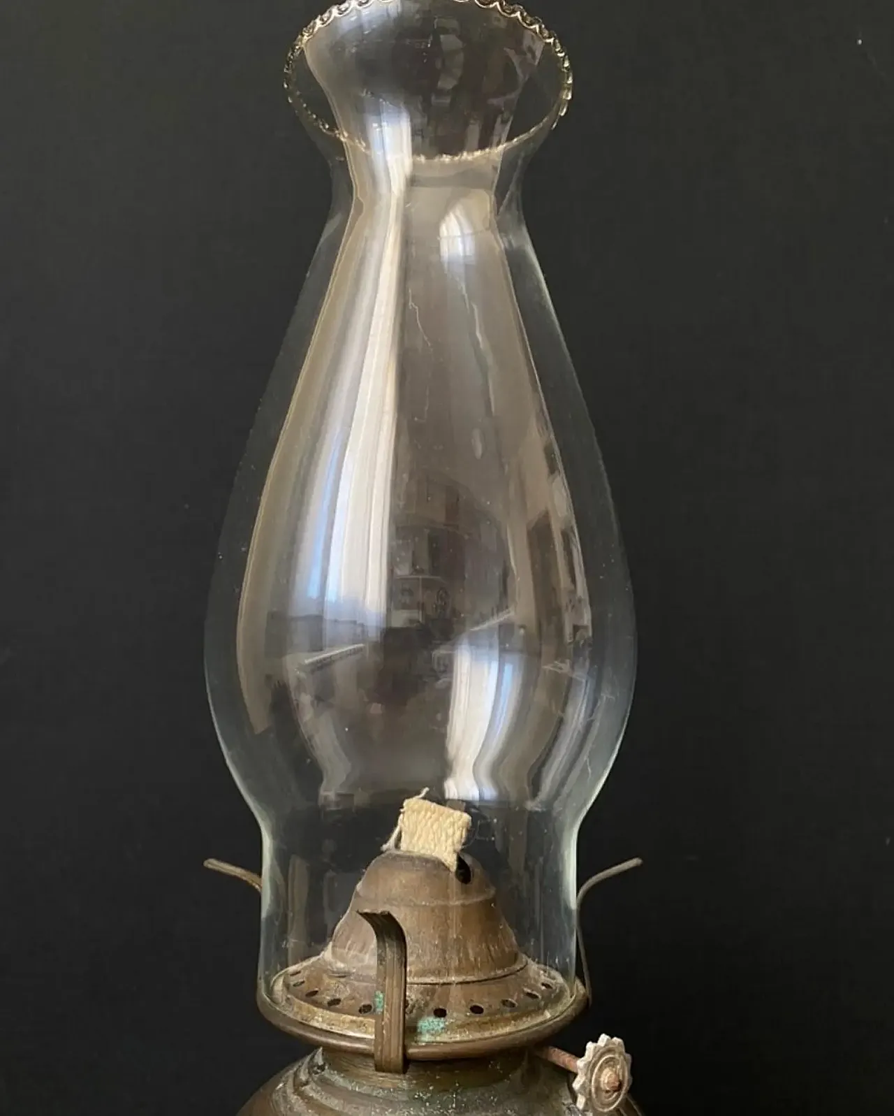 Lampada in rame con paralume in vetro, anni '40 5