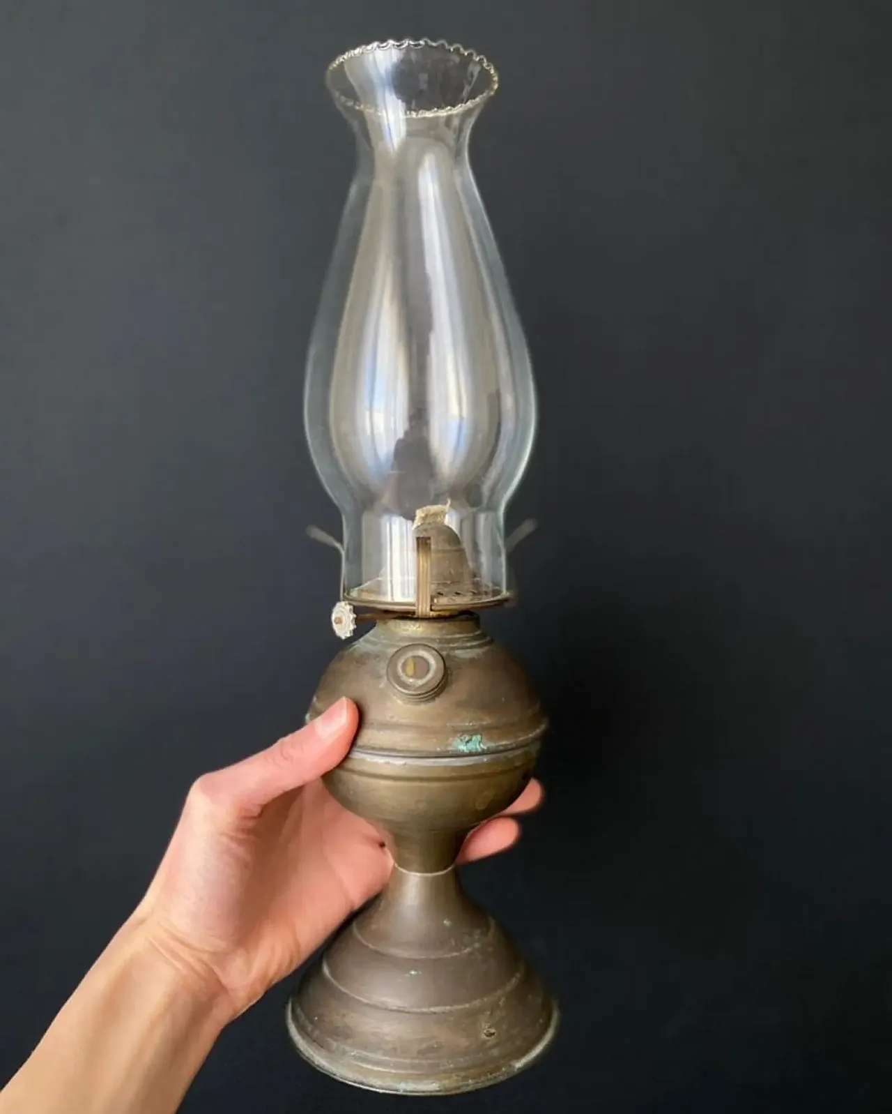 Lampada in rame con paralume in vetro, anni '40 6