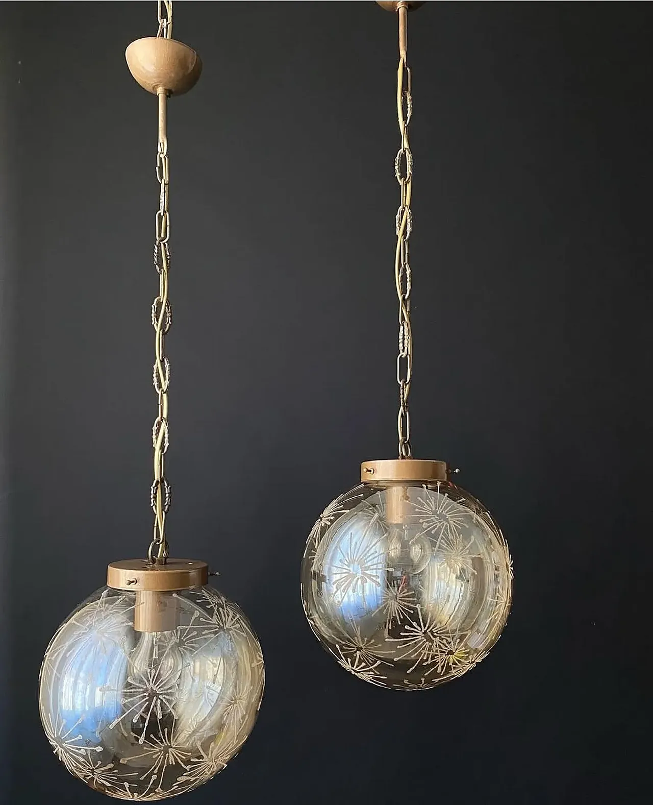 Pair of spherical chandeliers, 20th century 3