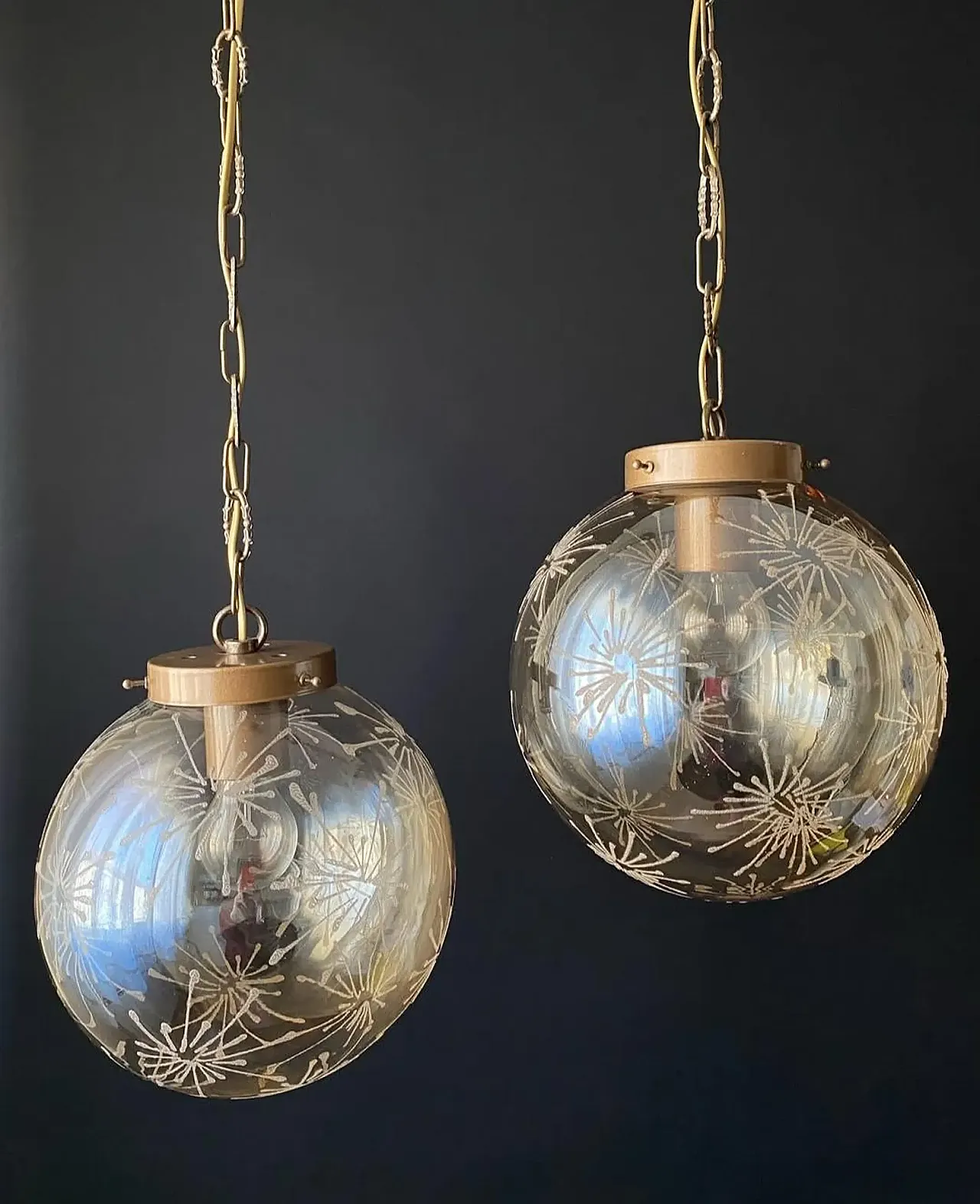Pair of spherical chandeliers, 20th century 4