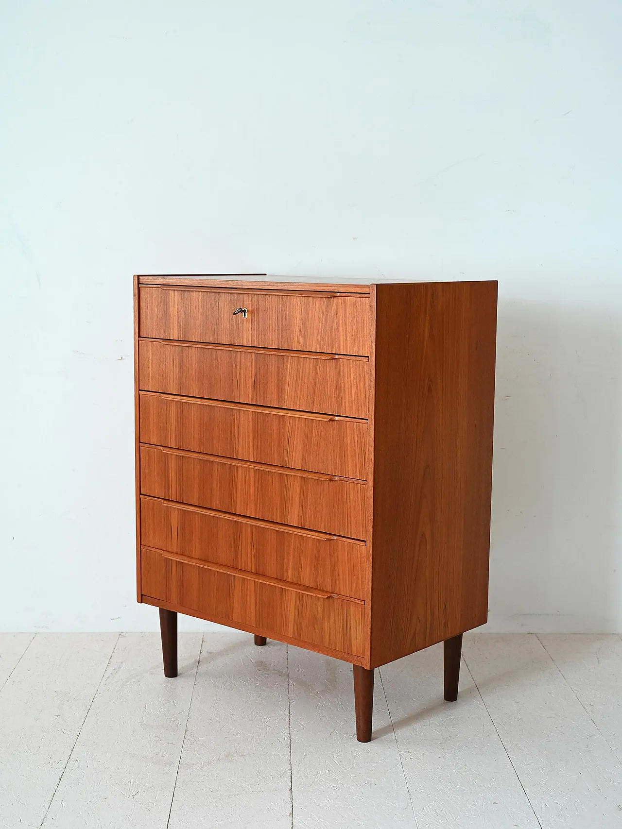 Scandinavian chest of drawers of the 1950s/60s at 6 drawers 4