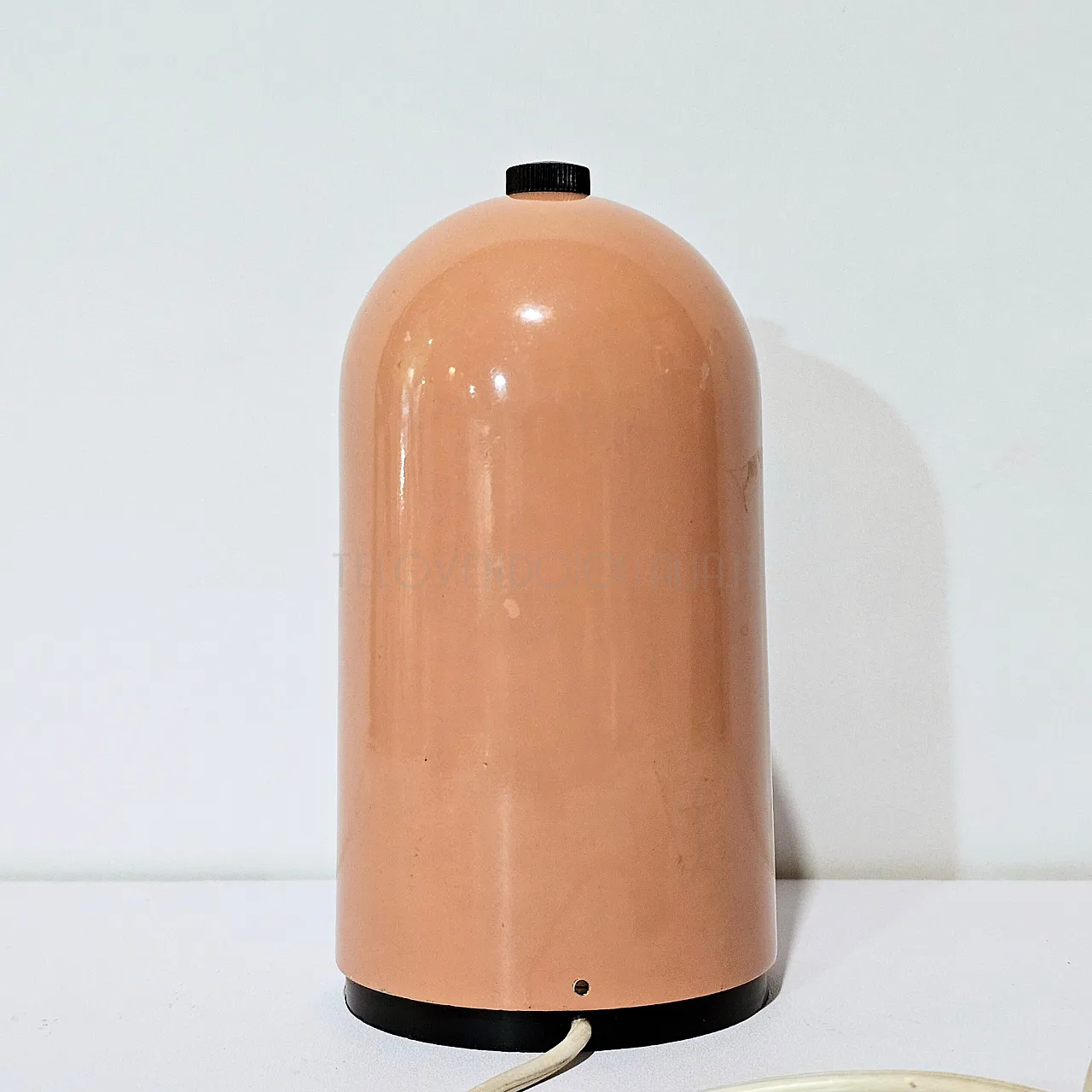 Lampada Eclisse modello Selene rosa di Alfredo Bianchi, anni '70 3