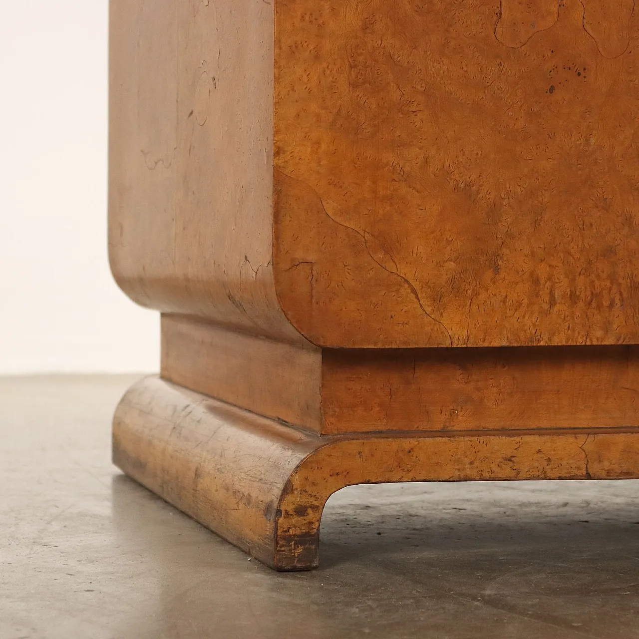 Scrivania Decò in radica di noce e vetro, anni '30 7