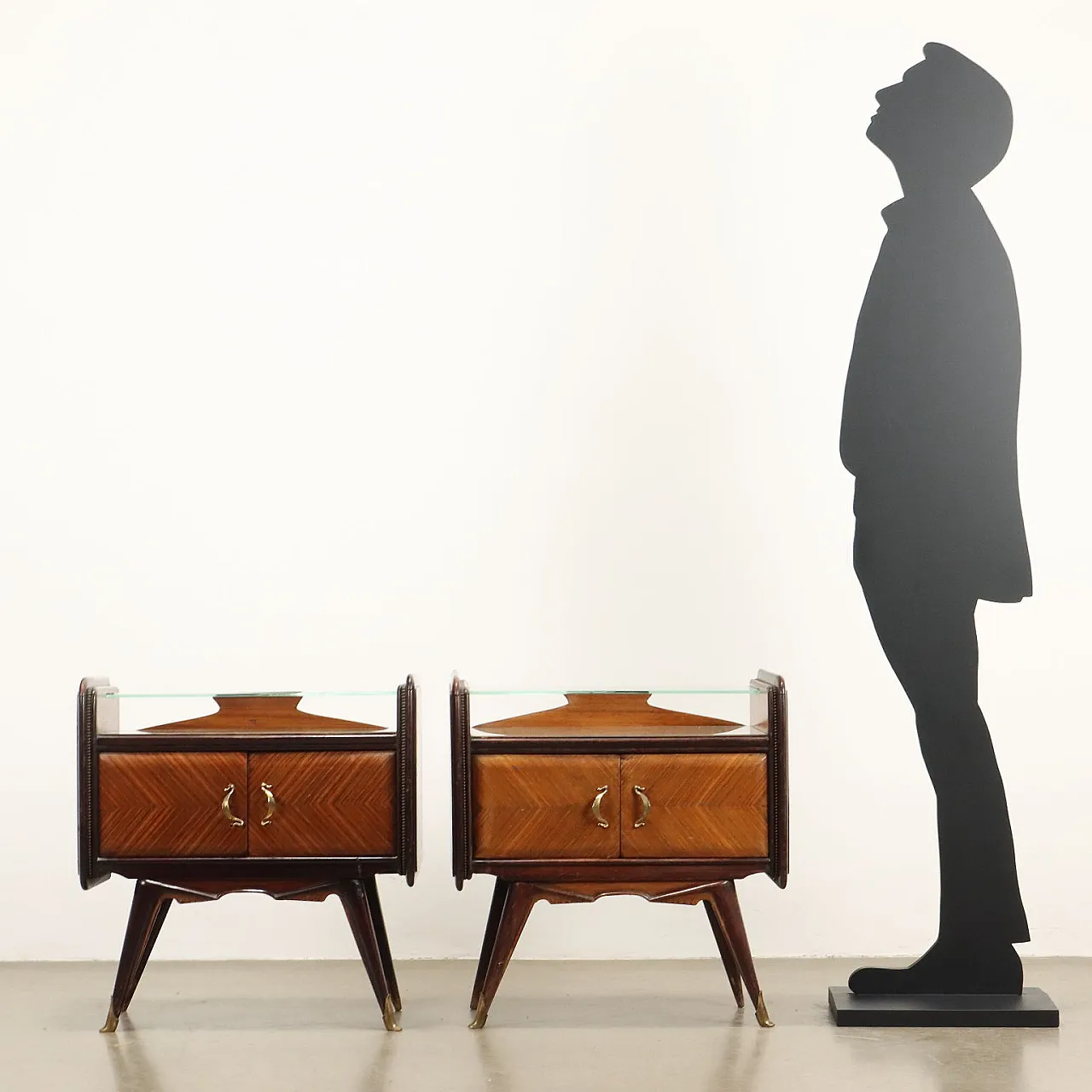 Pair of bedside tables in exotic wood, glass and brass, 20th century 2