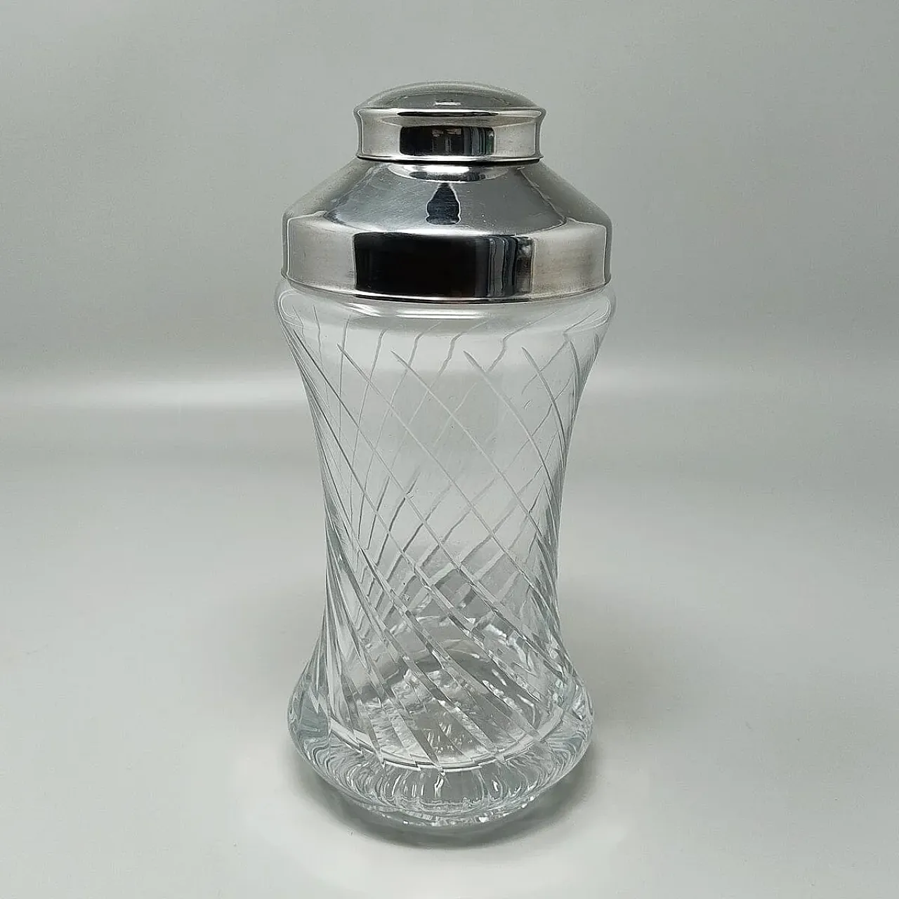 Cut crystal cocktail shaker, 1960s 5