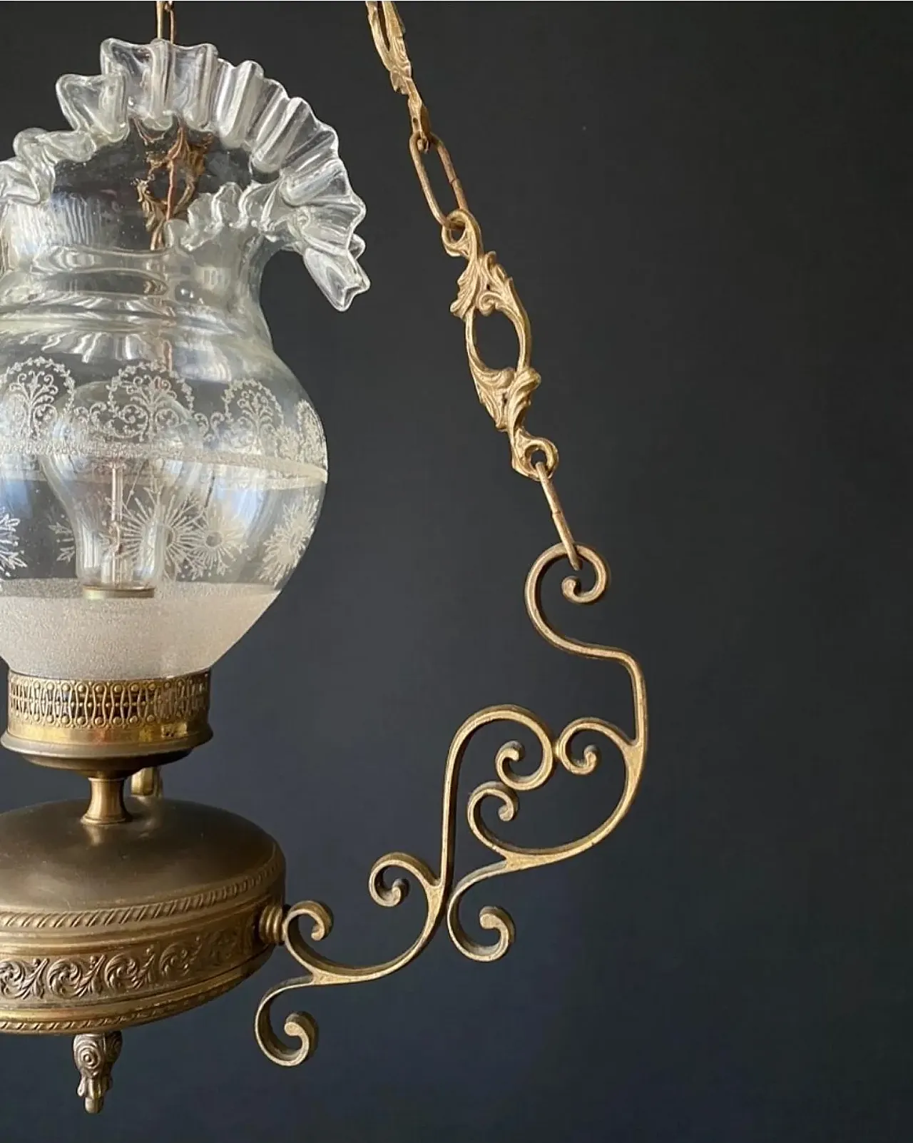 Chandelier in brass and glass, 1960s 5