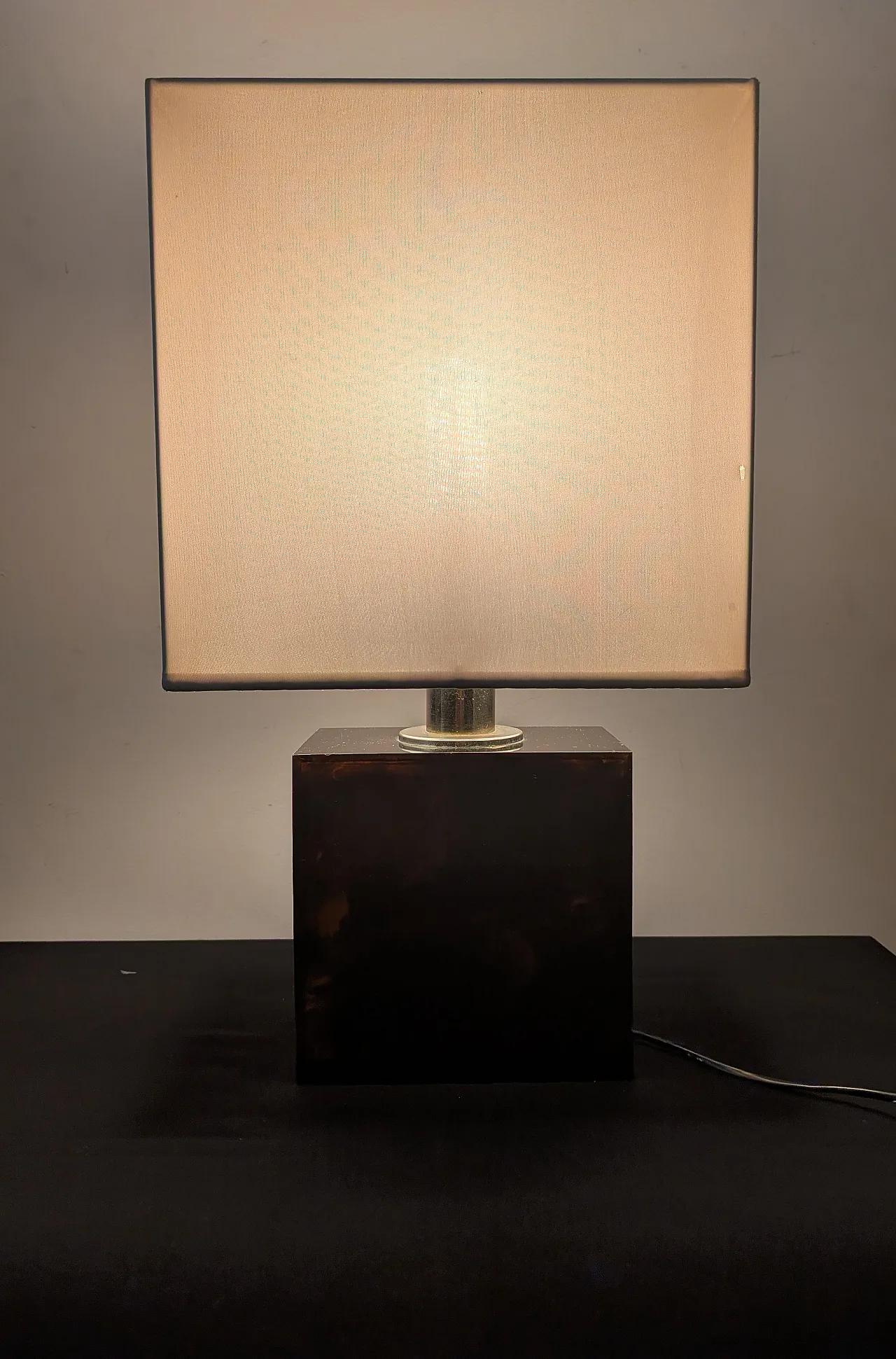 Modern table lamp with resin base, 80s 5