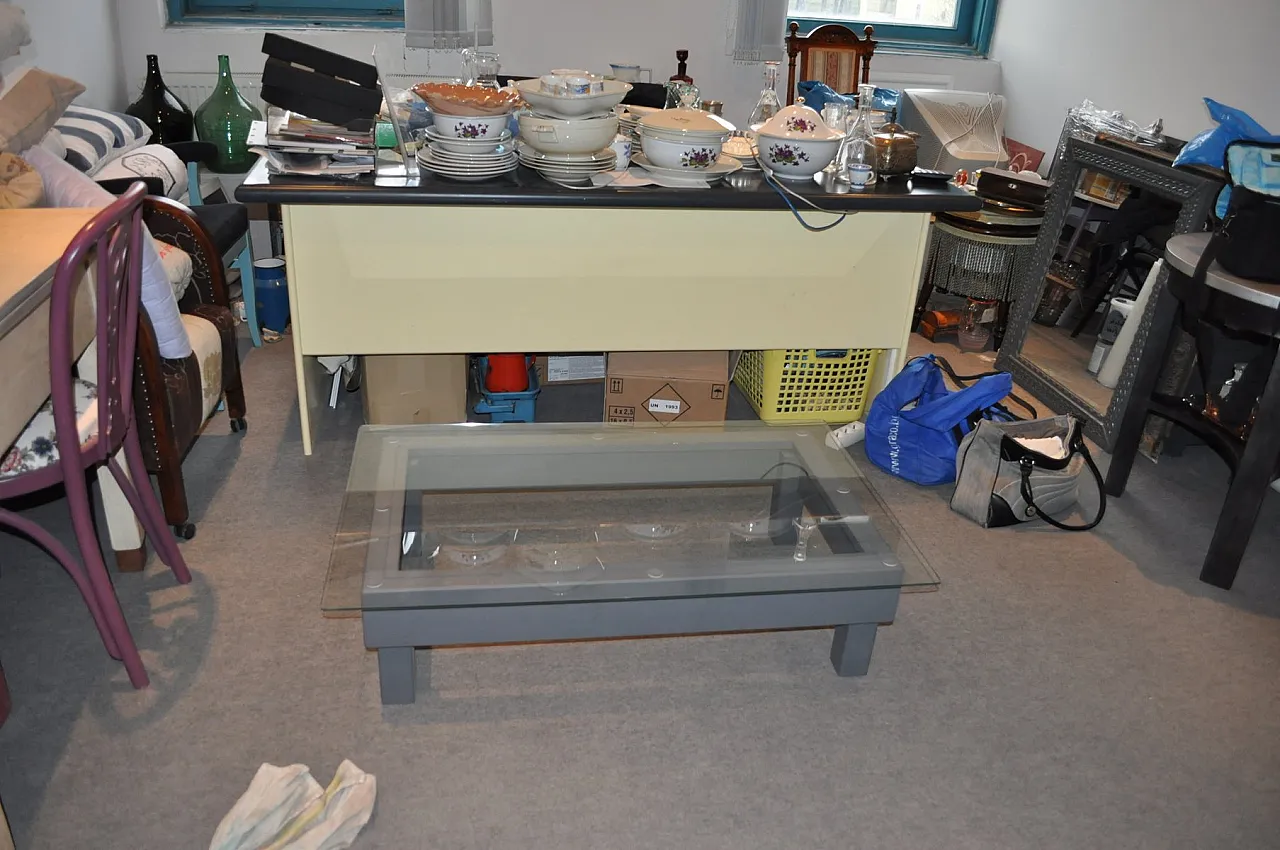 Tavolino da caffè moderno con piano in vetro, anni 2000 4