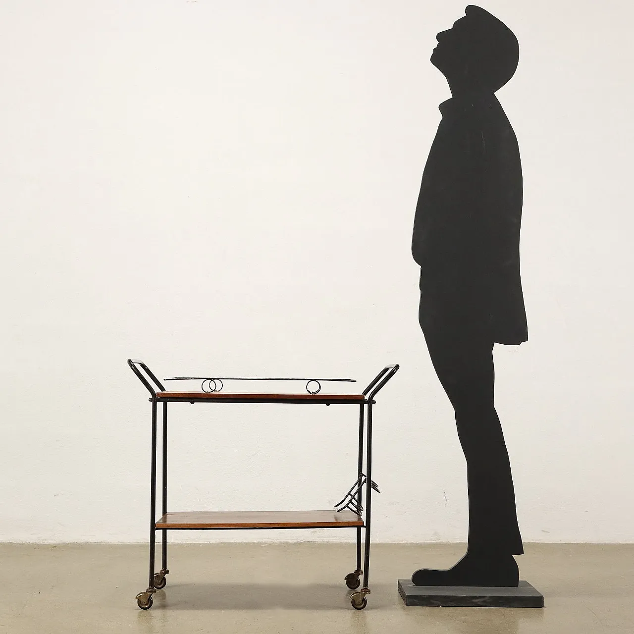 Carrello bar in metallo smaltato e legno impiallacciato mogano, anni '60 3