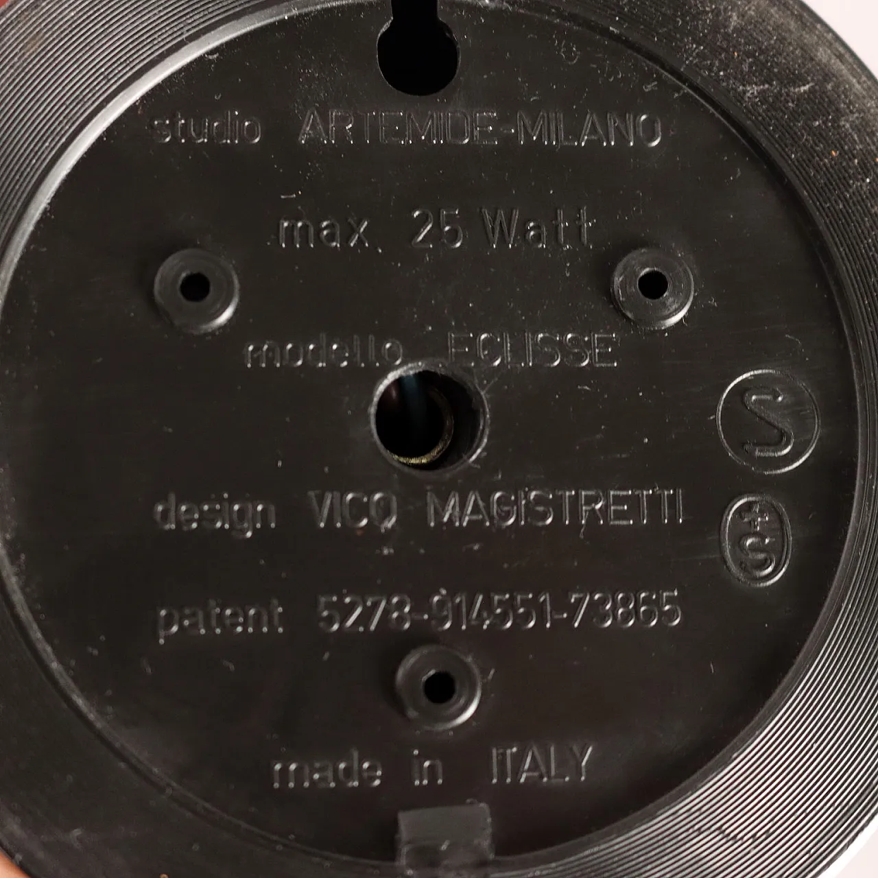 Lampada \'Eclisse\' di Vico Magistretti per Artemide 7