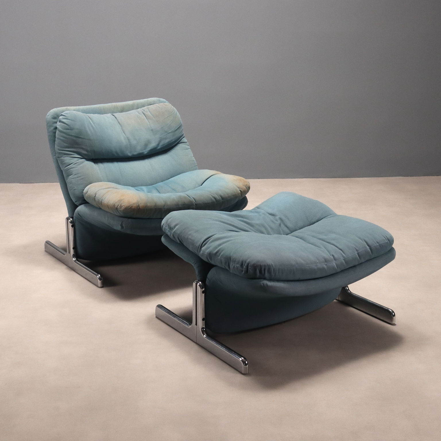 Poltrona Sandwich con pouf di Vitelli e Ammanati per Brunati, anni