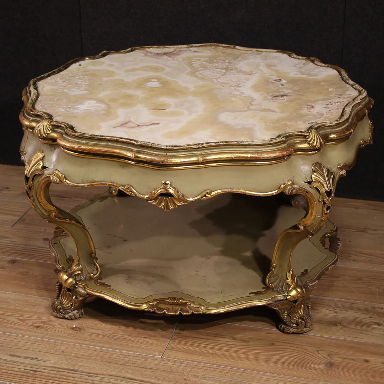 Venetian lacquered table in Louis XV style, 20th century 1
