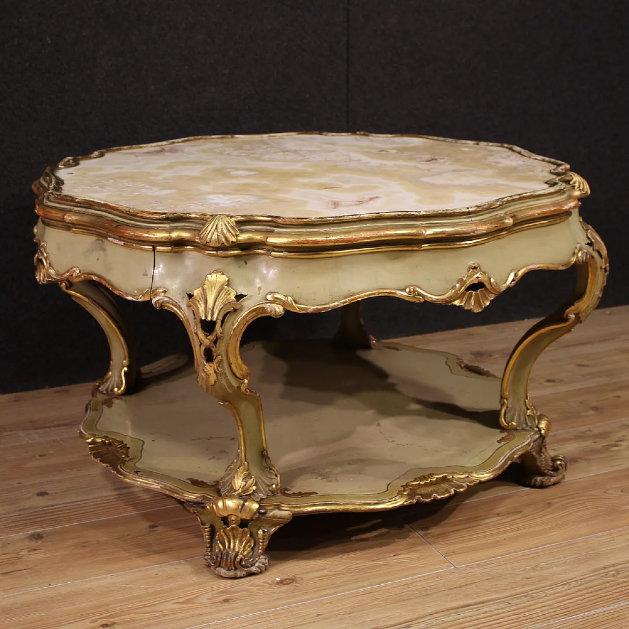 Venetian lacquered table in Louis XV style, 20th century 3