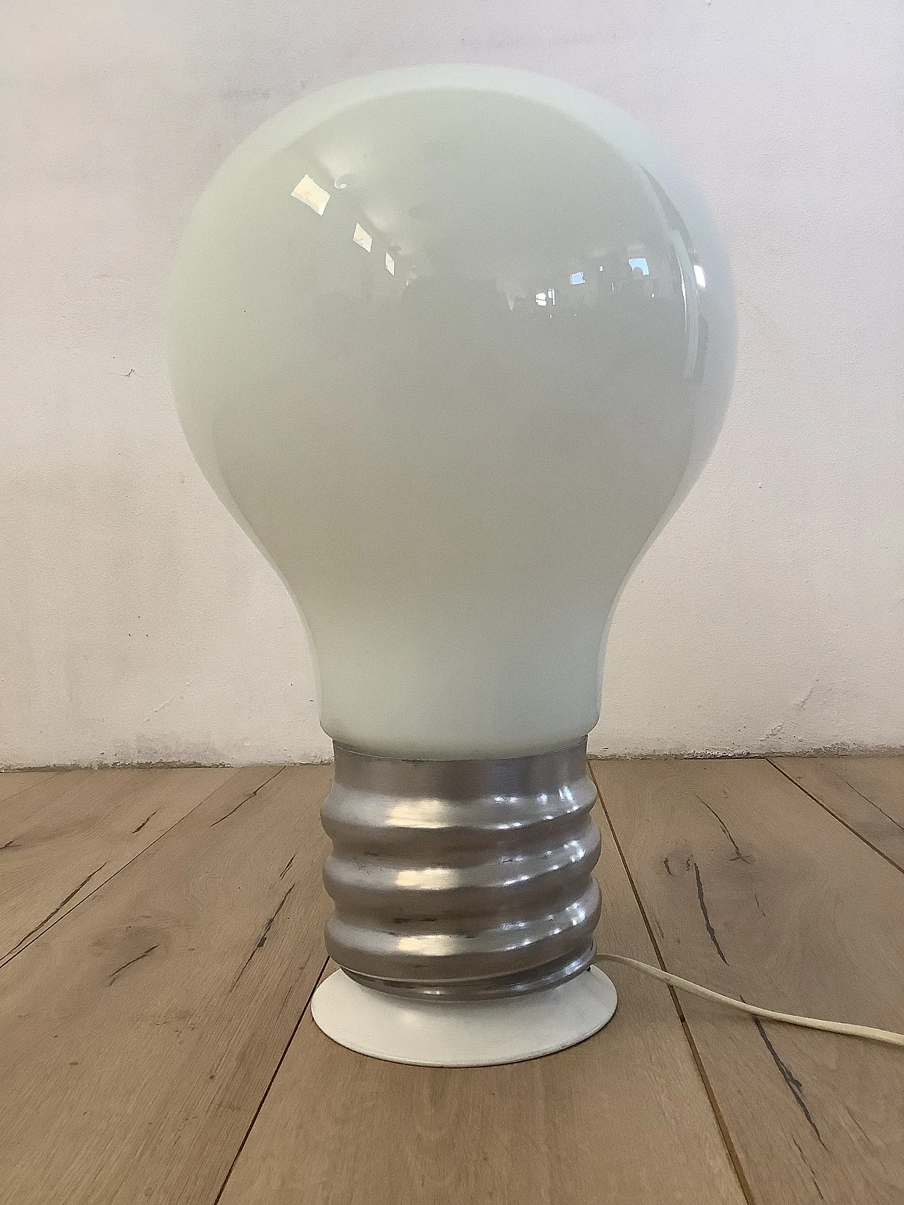 Table lamp bulb, 70s 4