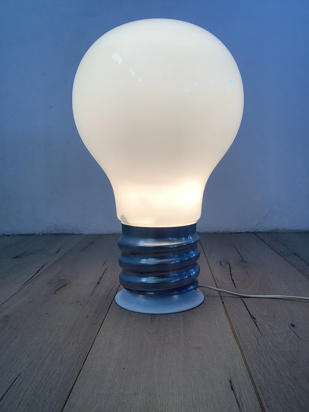 Table lamp bulb, 70s 7