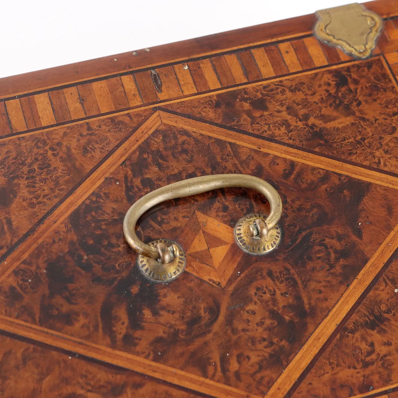 Scatola in legno impiallacciato di radica, '800 3