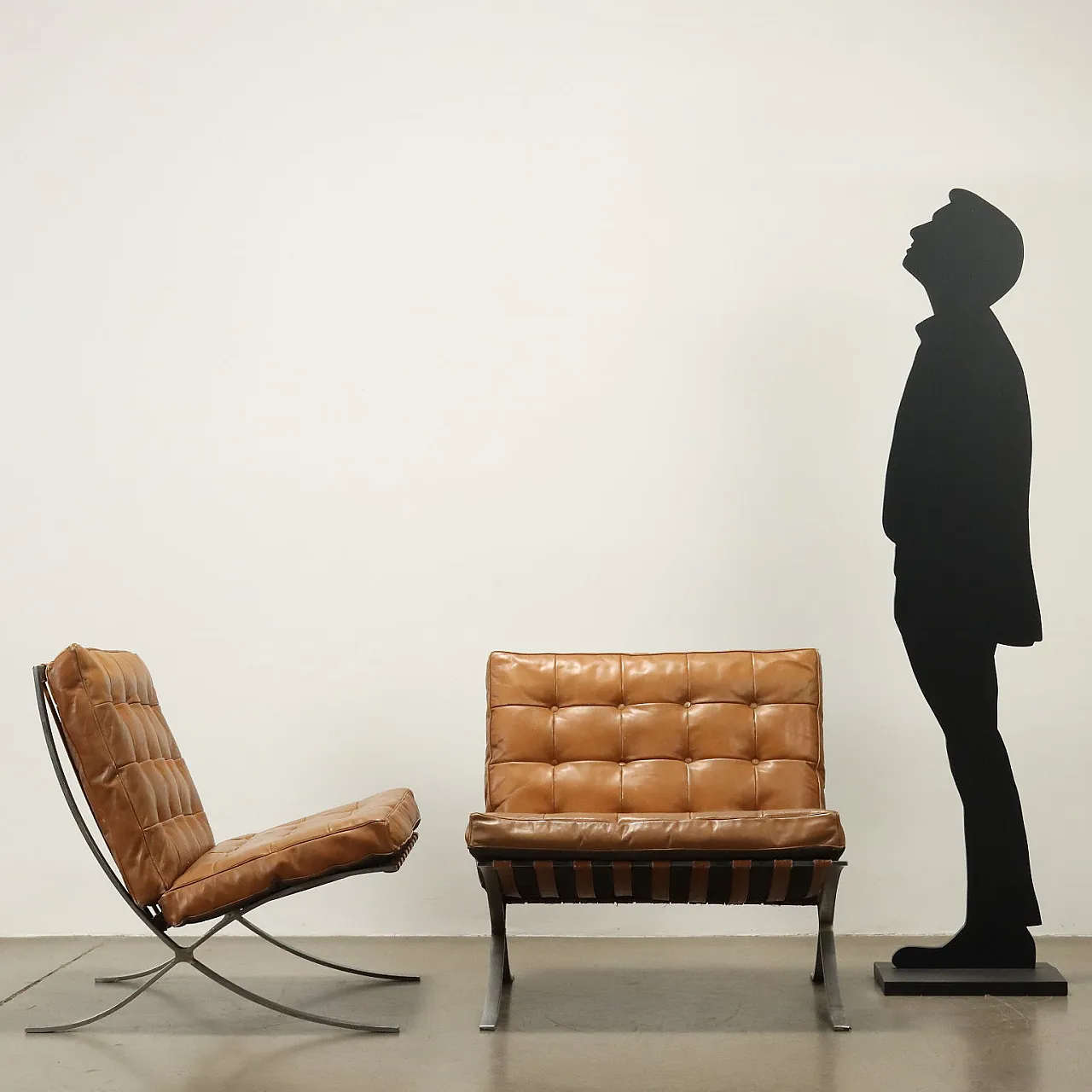 Coppia di Poltrone nello stile Barcelona, anni '70 3