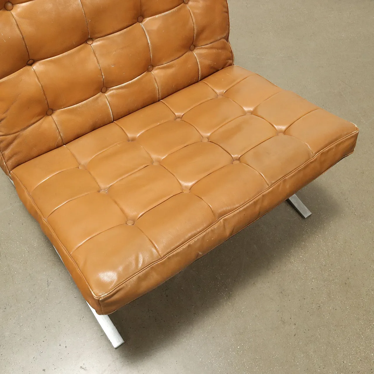 Coppia di Poltrone nello stile Barcelona, anni '70 8