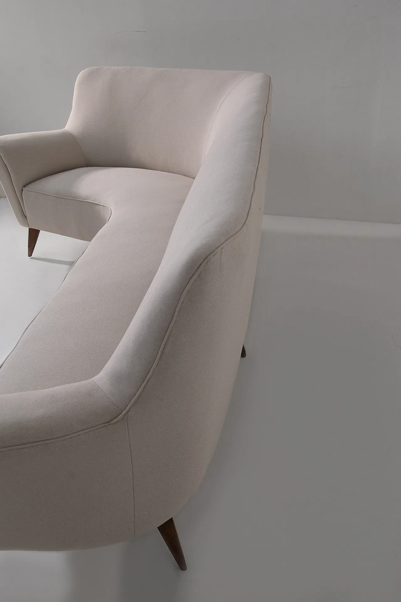 White corner sofa Gio Ponti style, 50s 8