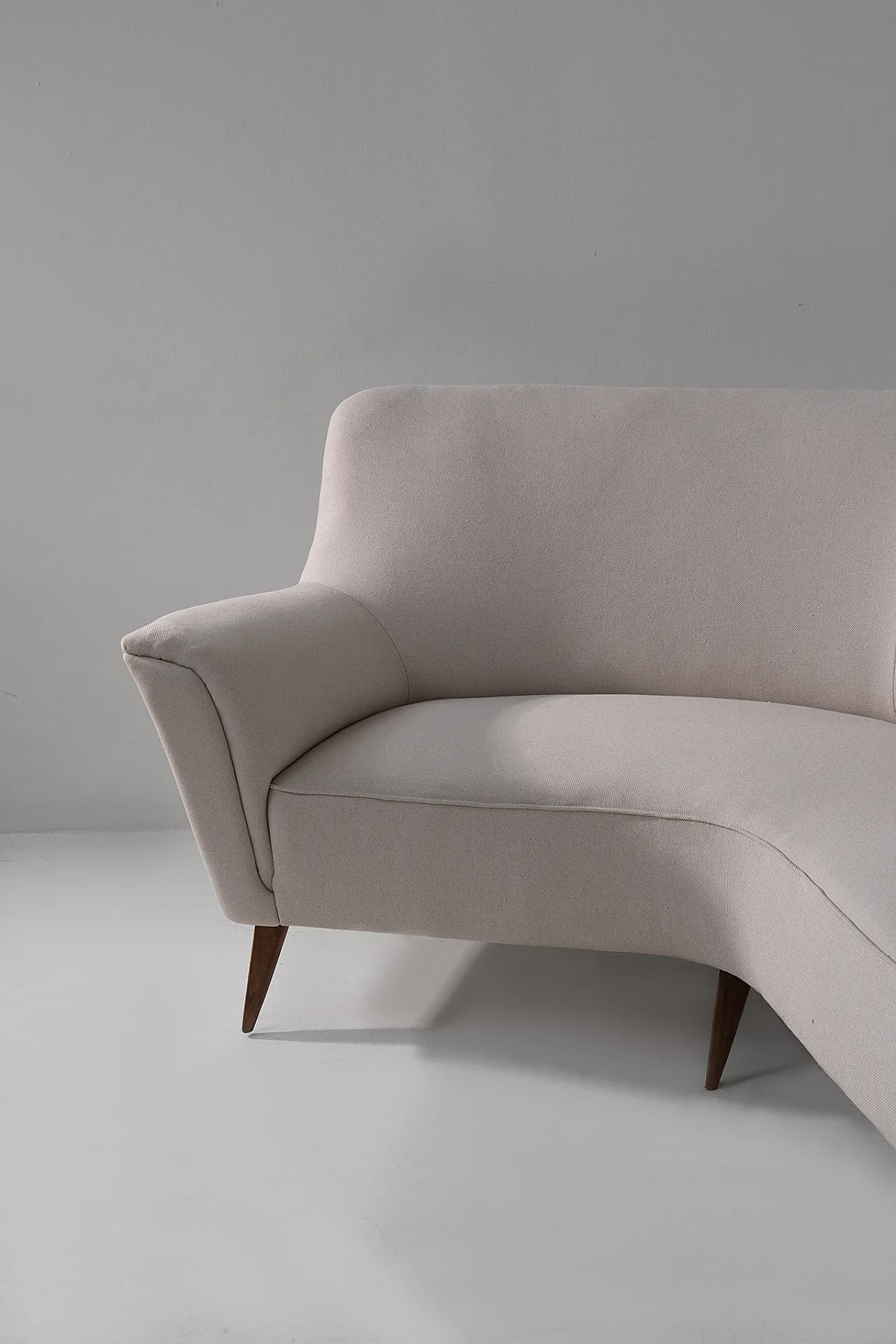 White corner sofa Gio Ponti style, 50s 9
