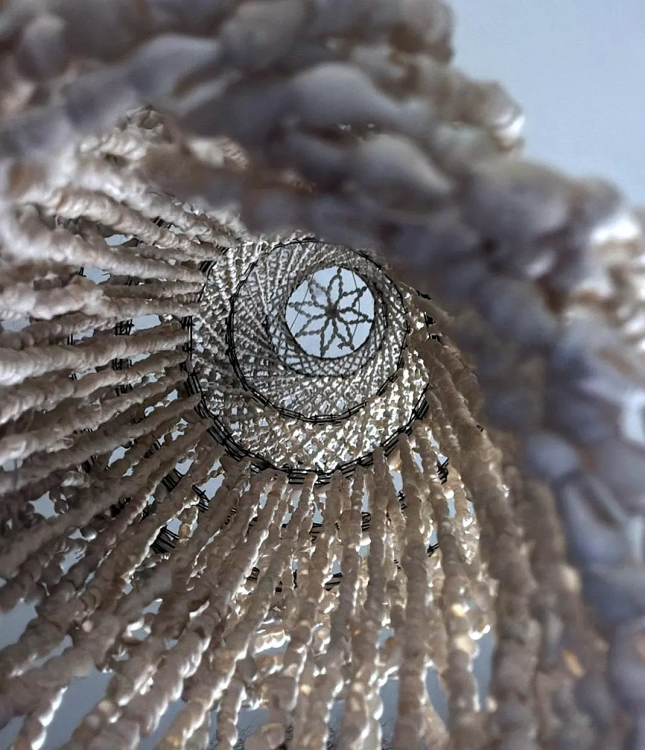 Talismano appeso stile folk filippino o lampadario da esterno, anni 70 18